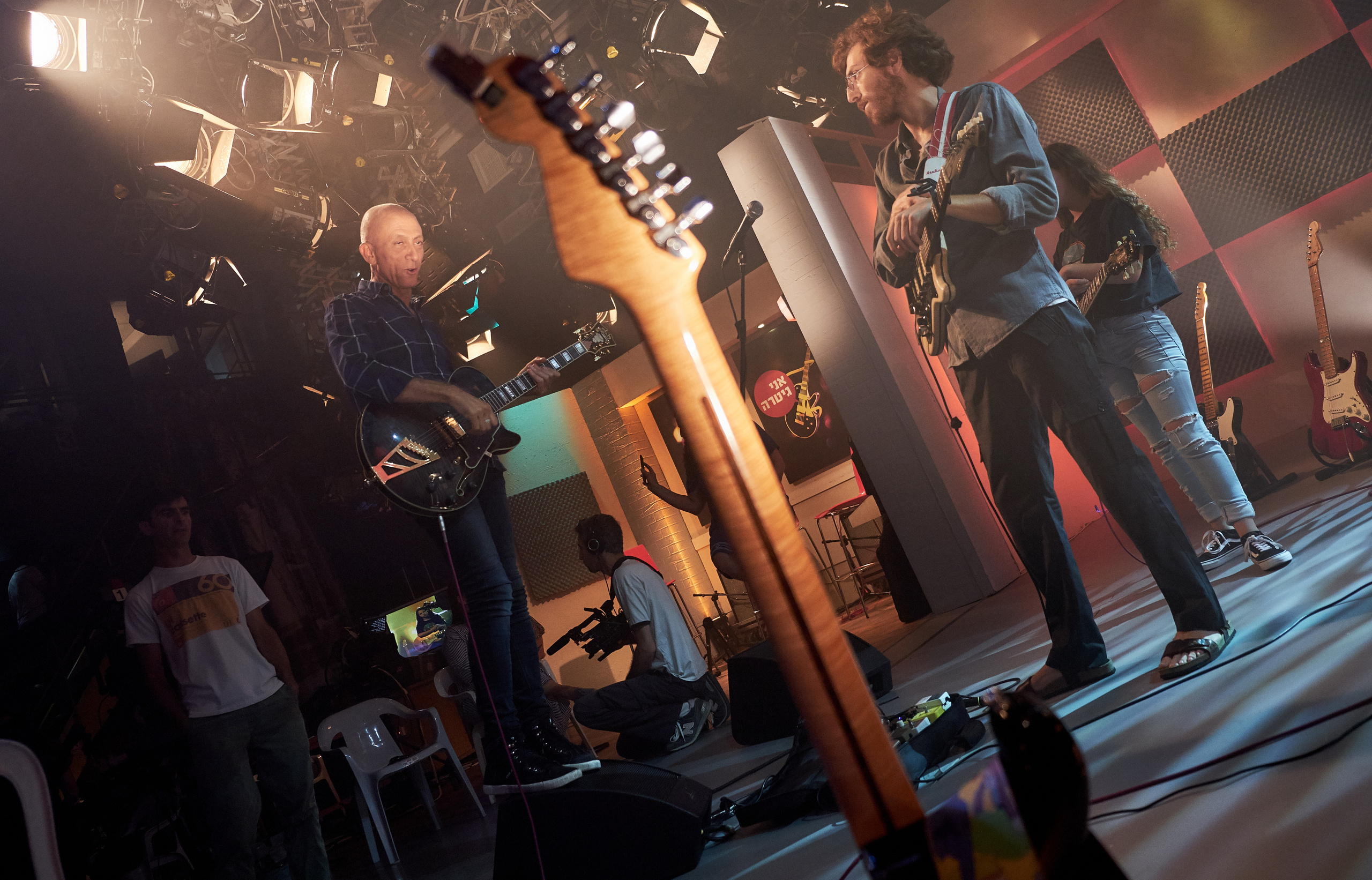 TV Hinuhit 2. Middle East Photo Agency סוכנות צילום המזרח התיכון — צילום מקצועי והדפסת מגנטים לאירועים