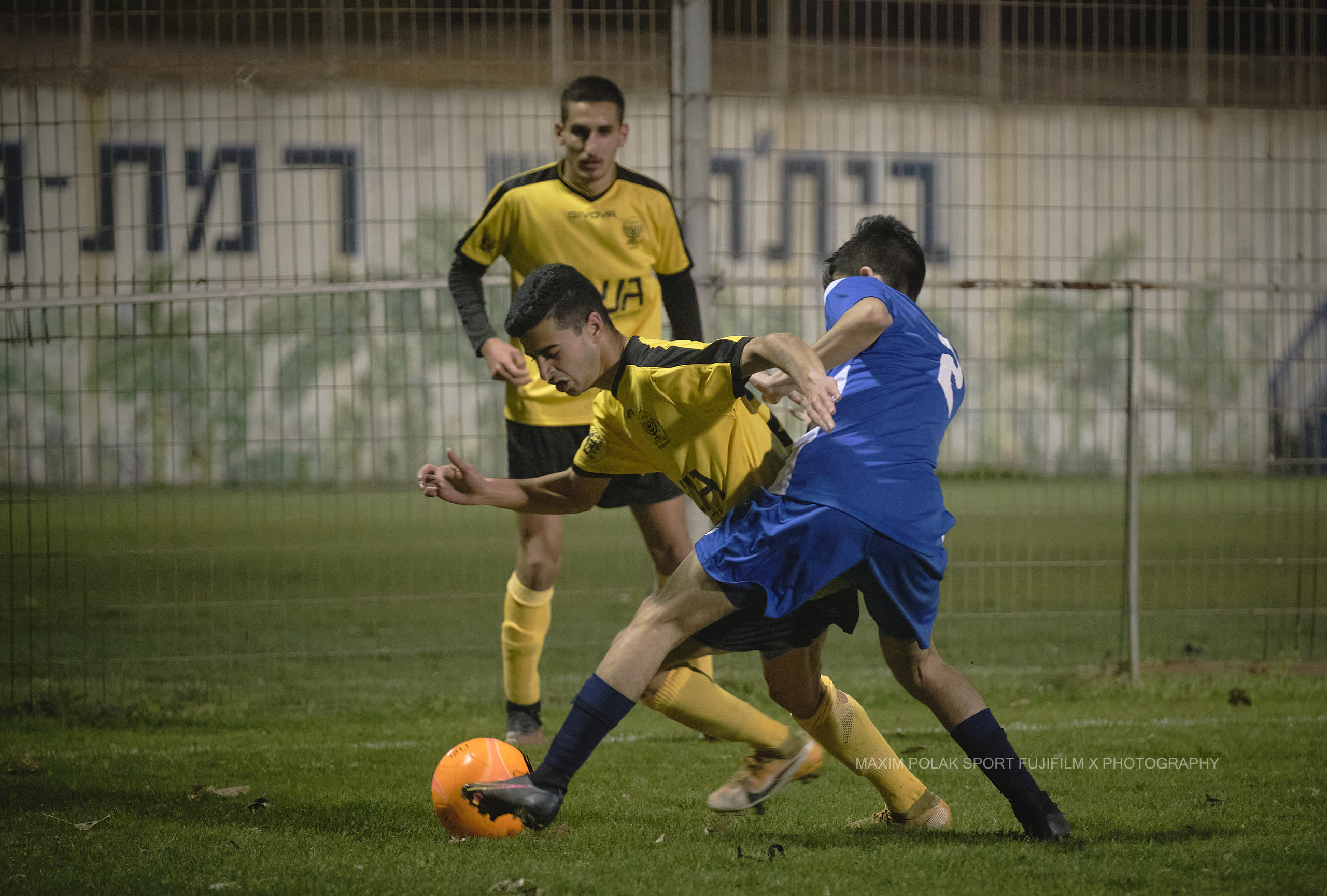 כדורגל. Middle East Photo Agency — Weddings, Bar & Bat Mitzvahs, Brit Milah, Theater, Magnets, Portraits