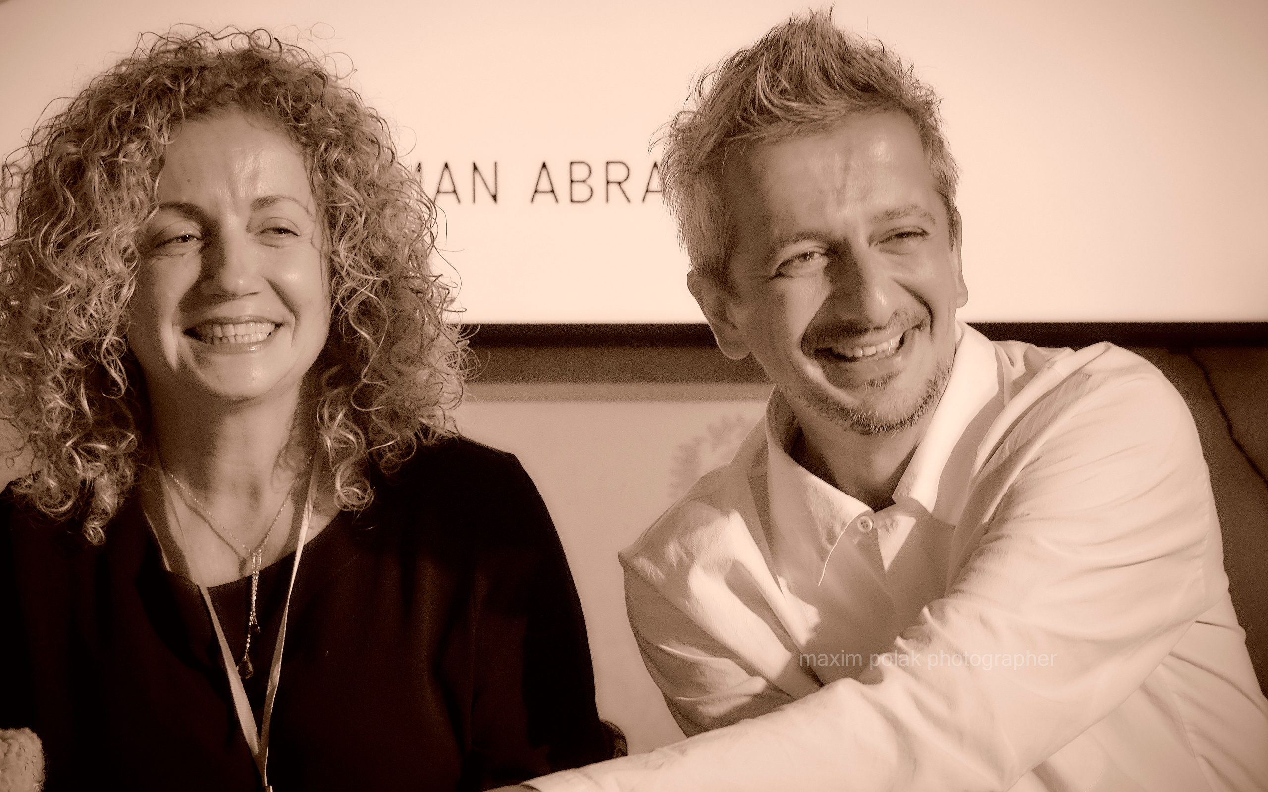 MXT Moscow. Middle East Photo Agency סוכנות צילום המזרח התיכון — צילום מקצועי והדפסת מגנטים לאירועים