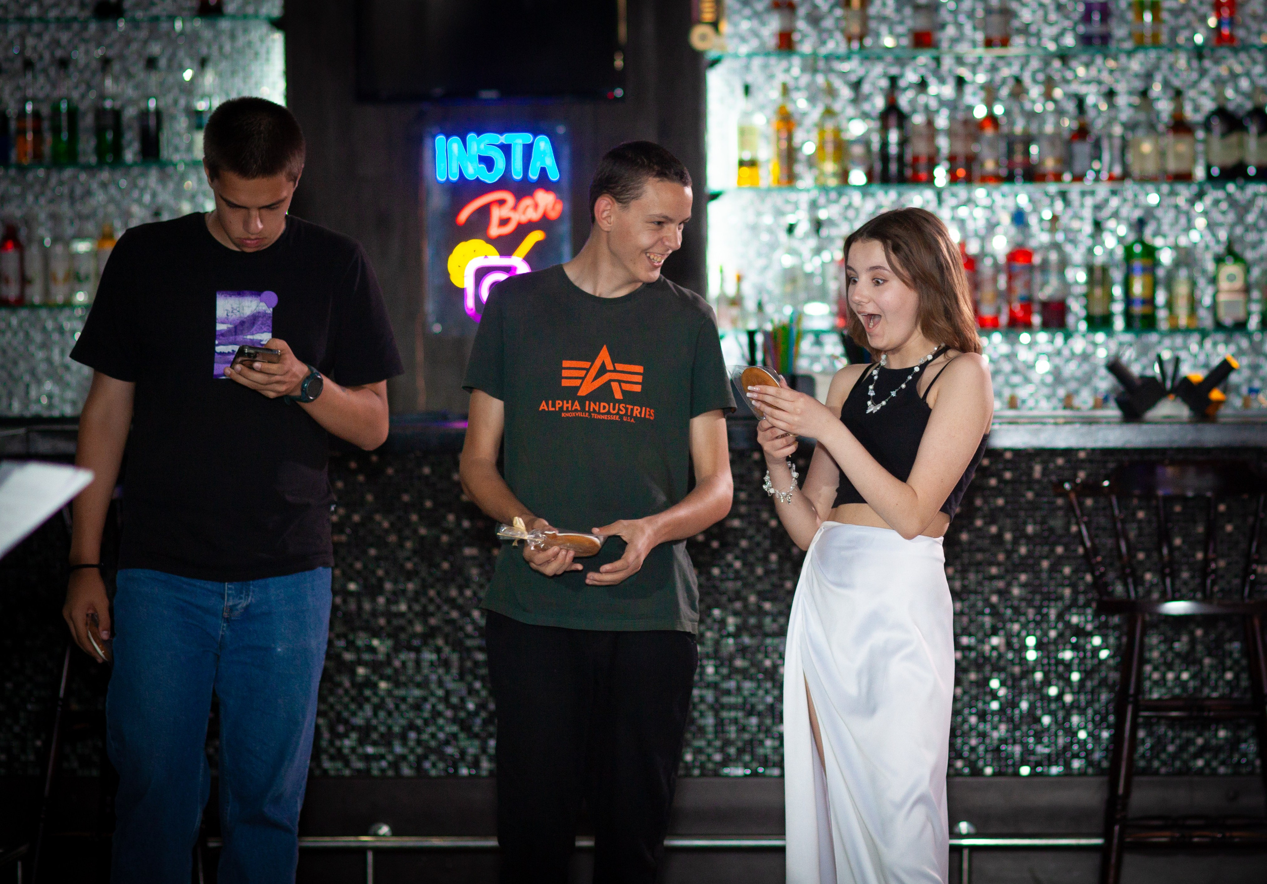 Пример фотосессии последний звонок и выпускной 11А, все в куче по очереди