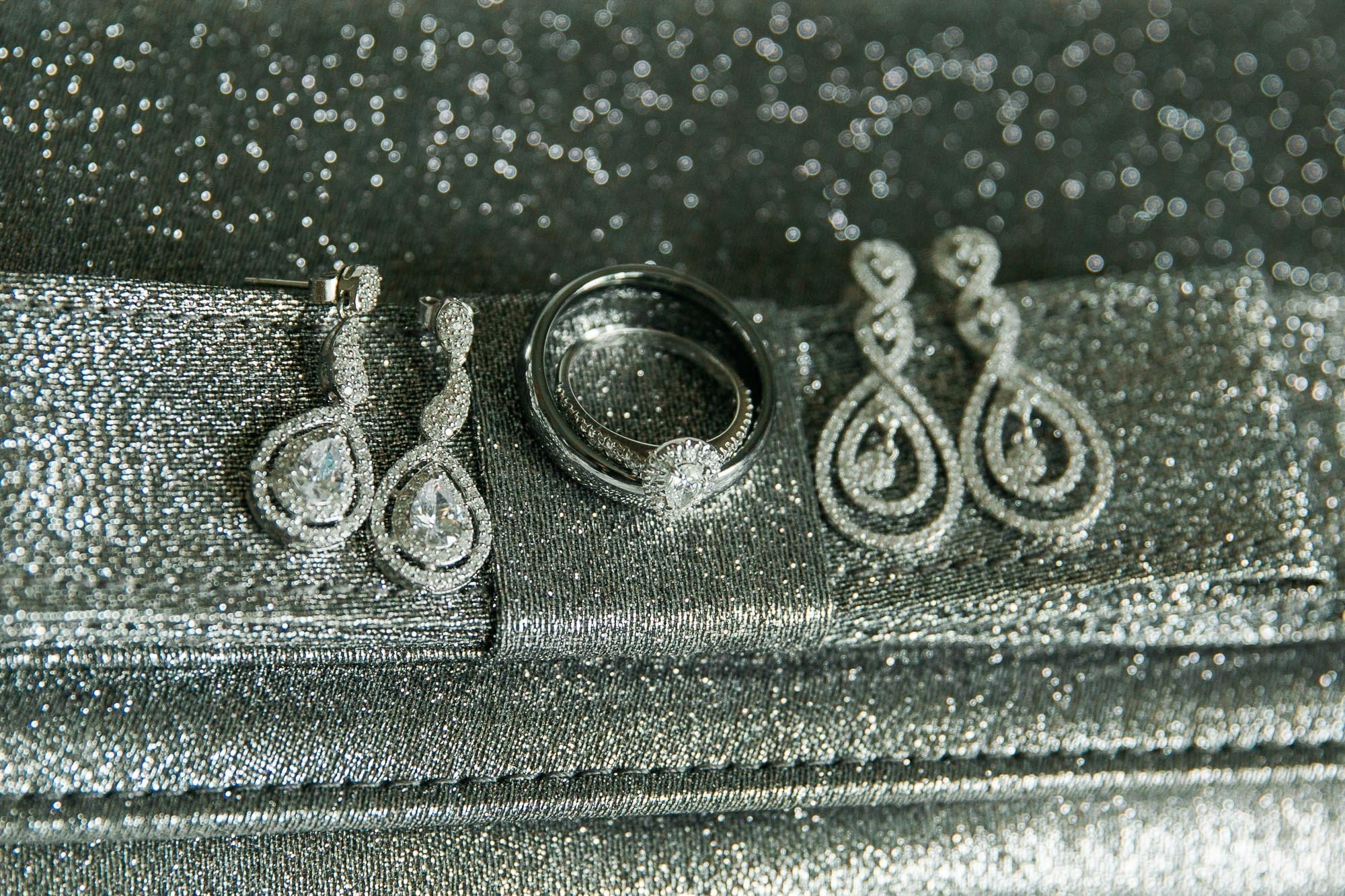 Sandberg hääsormukset, hääasusteet, hääkuvaus Porvoo