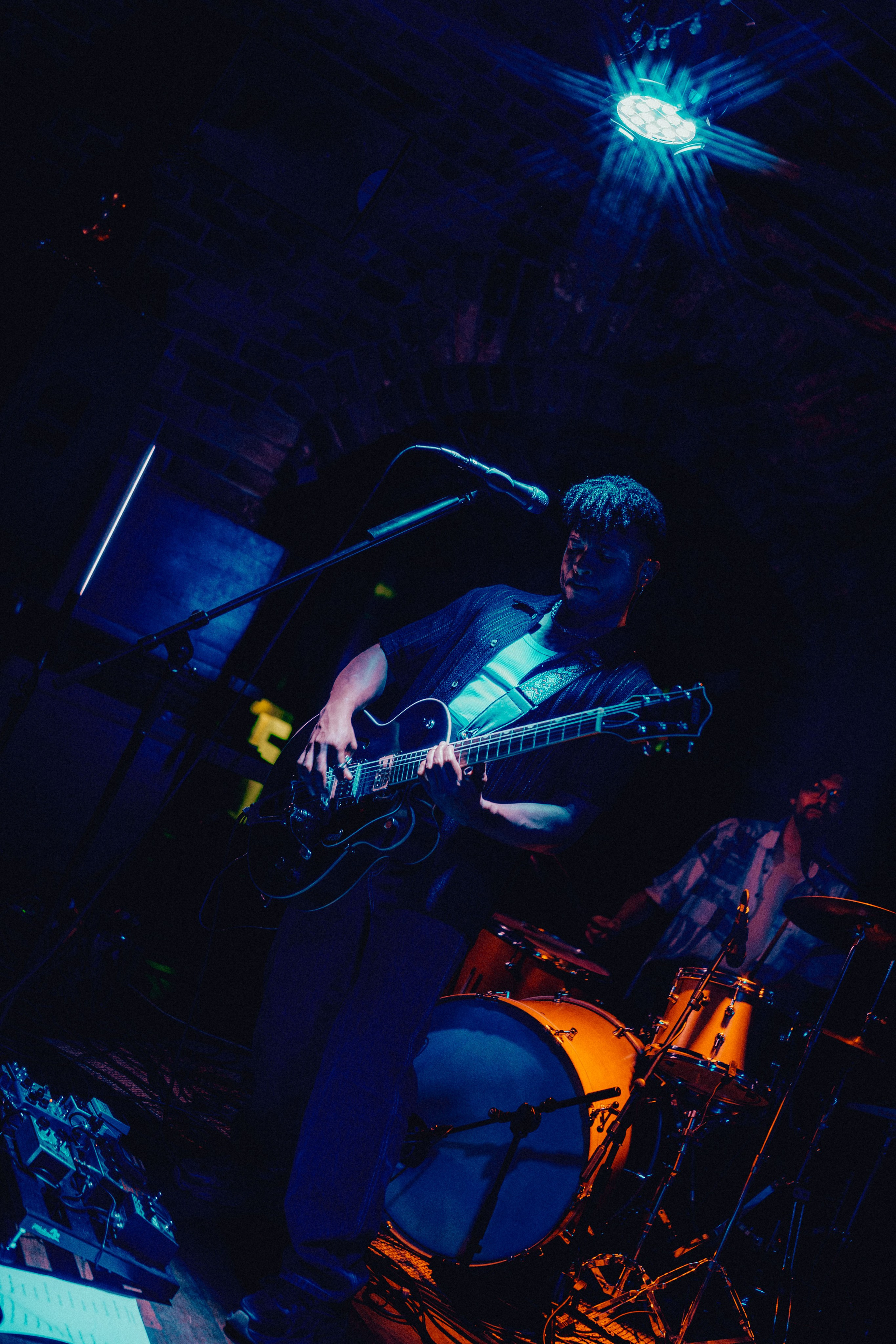 MoonShot. Concert and portrait photographer in Prague