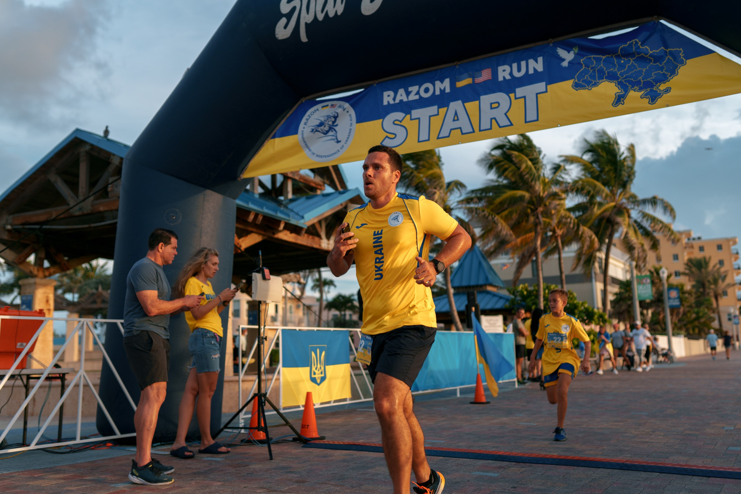 RAZOM RUN. ФОТОГРАФ ФЛОРИДА МАЙАМИ