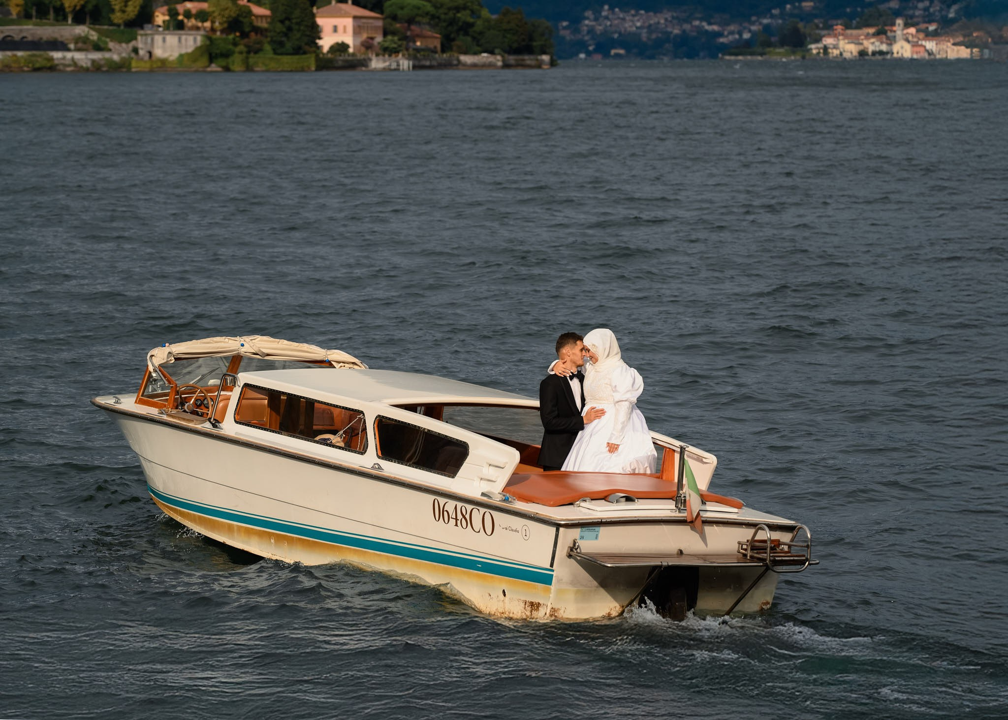 Jasmina & Vale. Fotografo matrimonio Lago di Como Ferrari Media Production