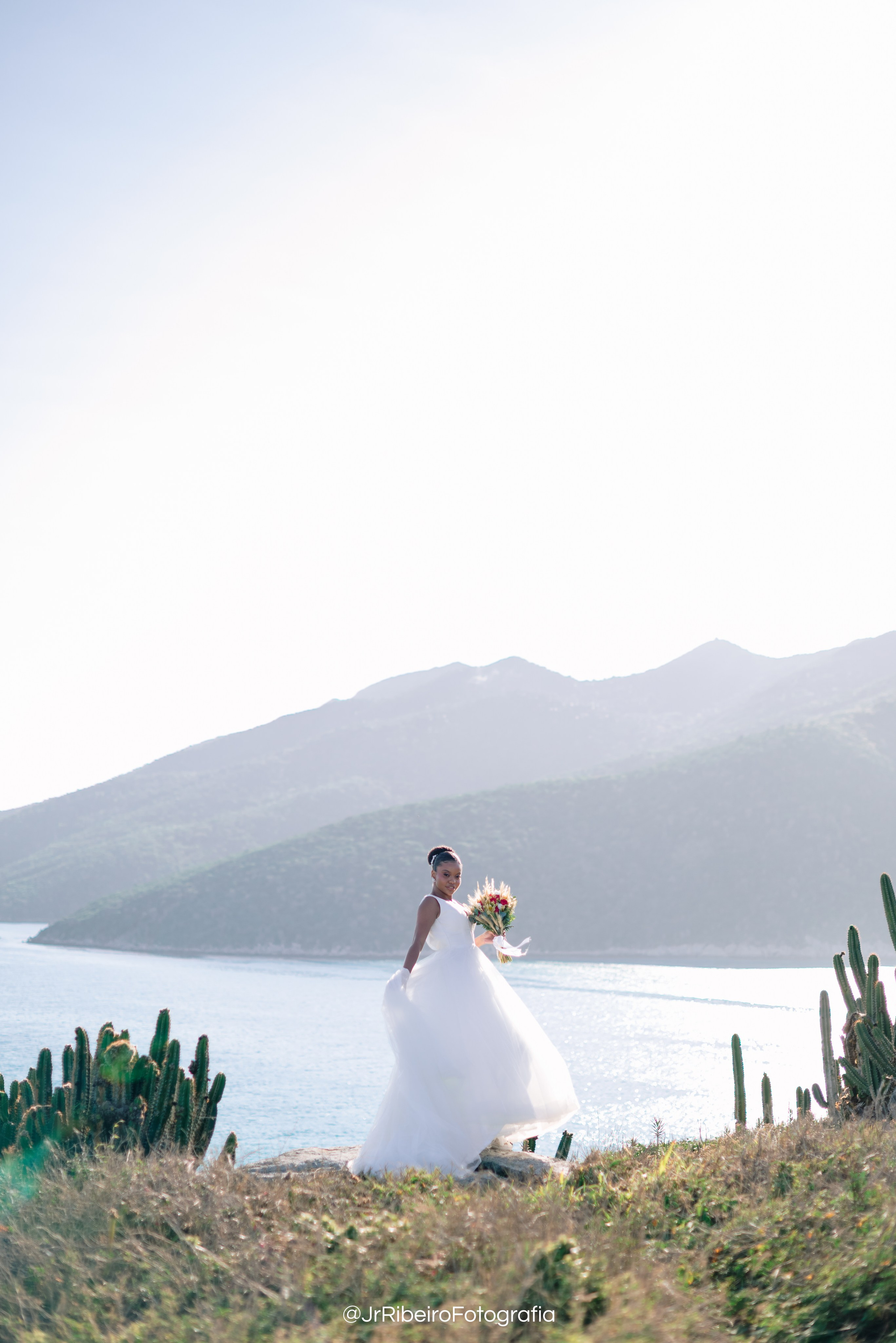Véu & Mar | Editorial. Junior Ribeiro Fotografia