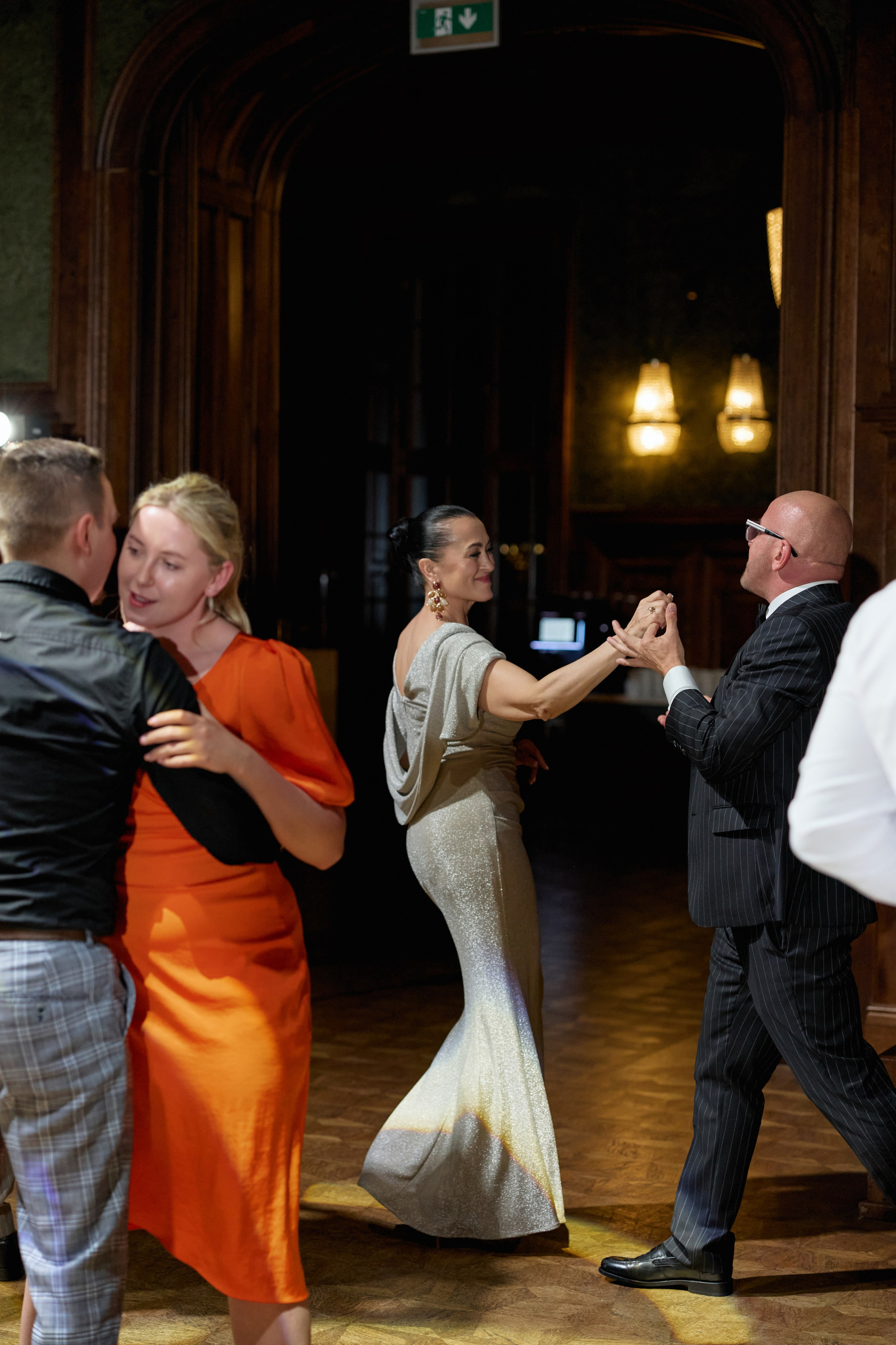 Wiktoria & Kacper. Pałac Goetz. Fotograf ślubny i rodzinny w Krakowie Yana Klymova