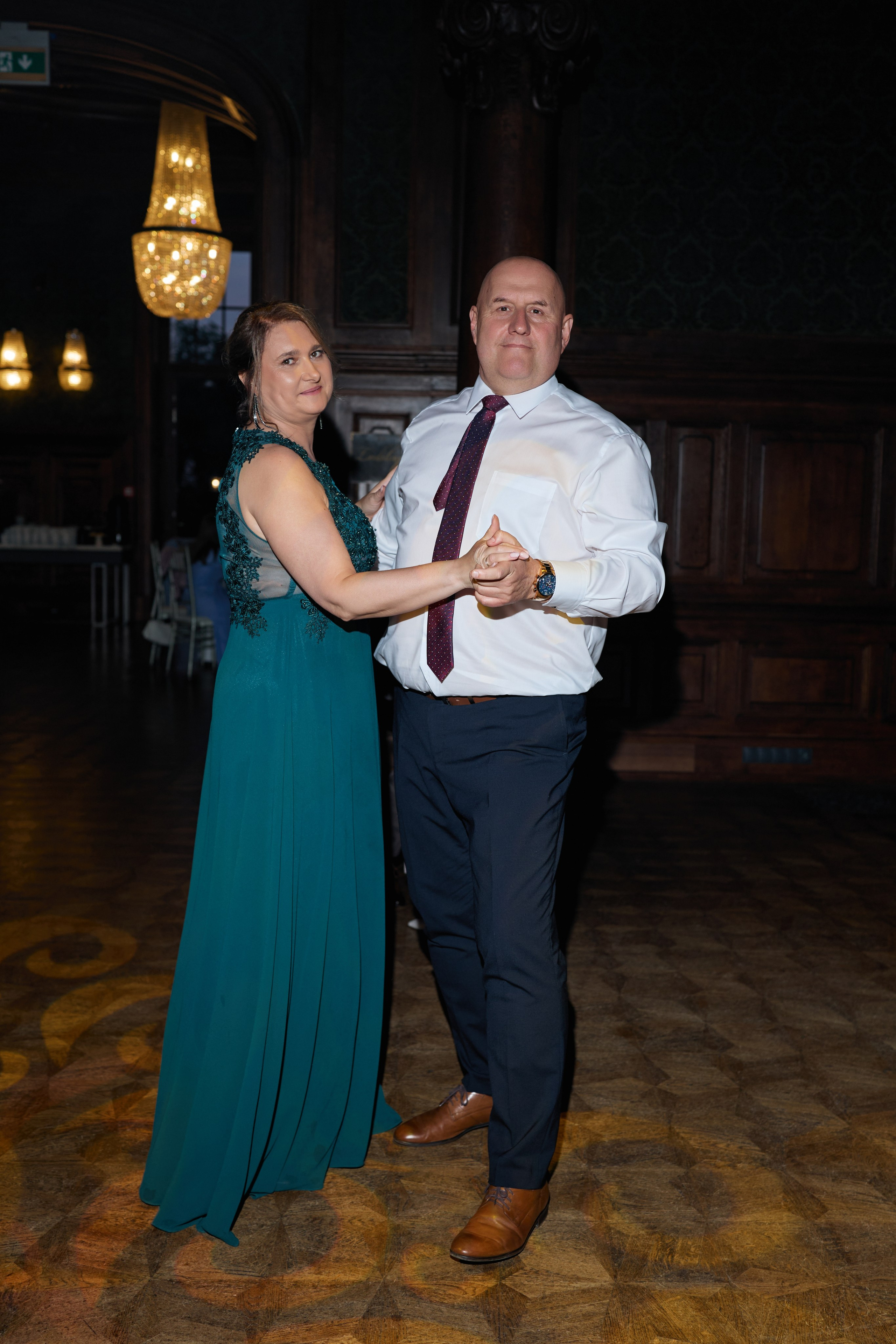 Wiktoria & Kacper. Pałac Goetz. Fotograf ślubny i rodzinny w Krakowie Yana Klymova