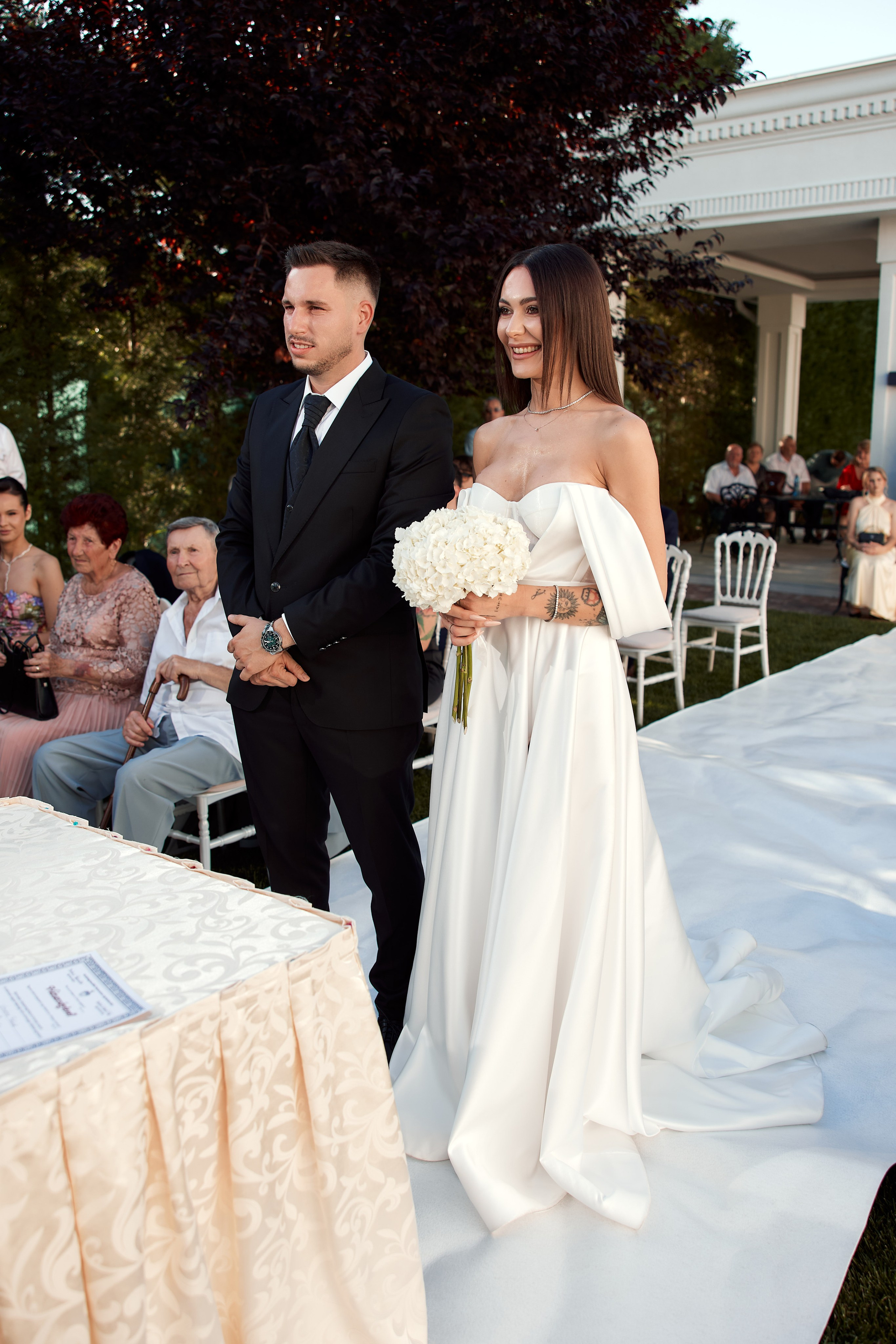 Iulia & Patrick. Photographer Luca Medieșan