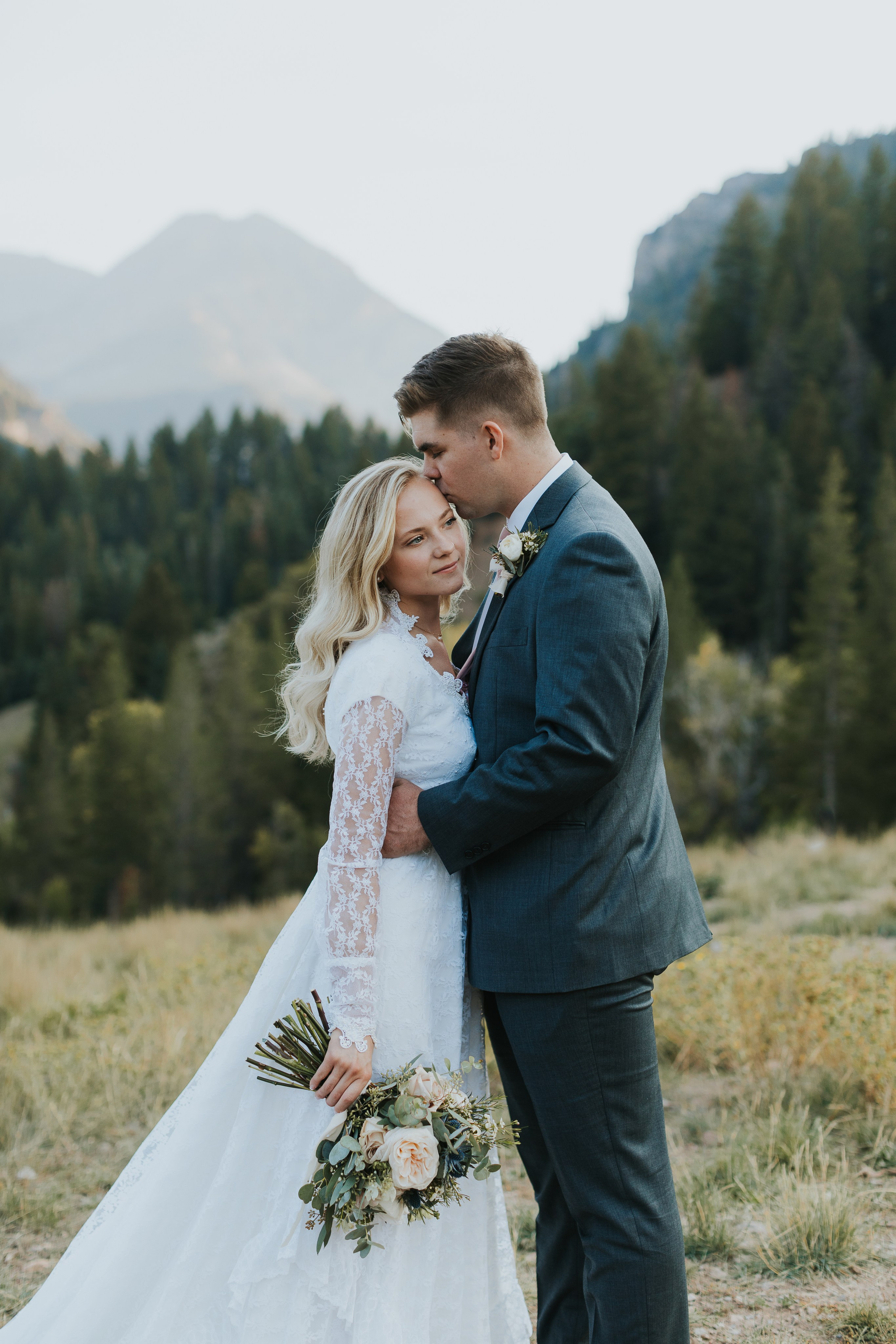 Rachel + Thad. Utah Family Photographer