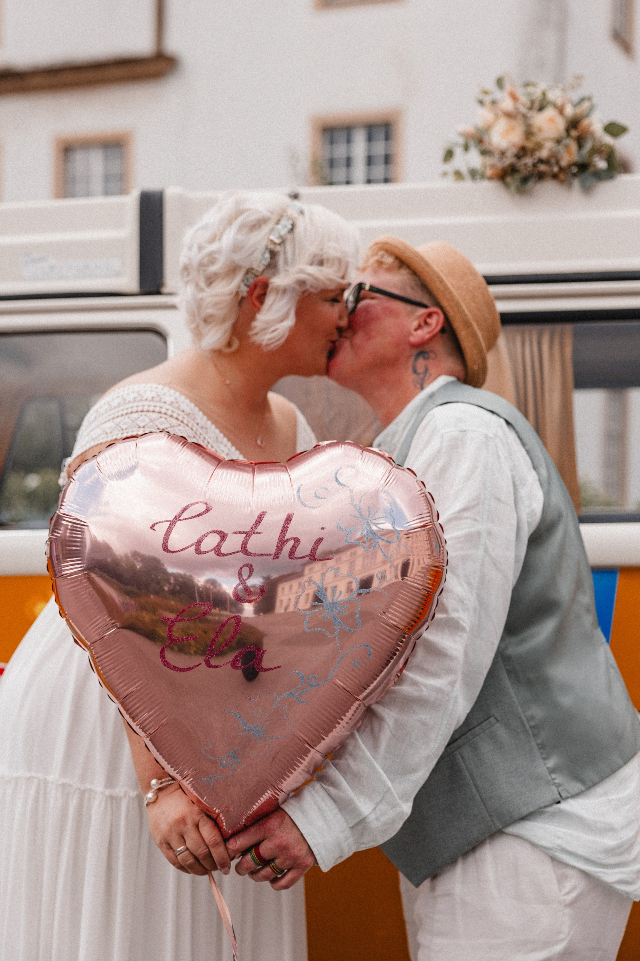 Cathi & Ela | Schloß Borbeck. Hochzeitsfotografie |Hochzeitsfotograf Bochum | Hochzeitsfotograf Dortmund | Hochzeitsfotograf Essen | Hochzeitsfotograf Ruhrgebiet