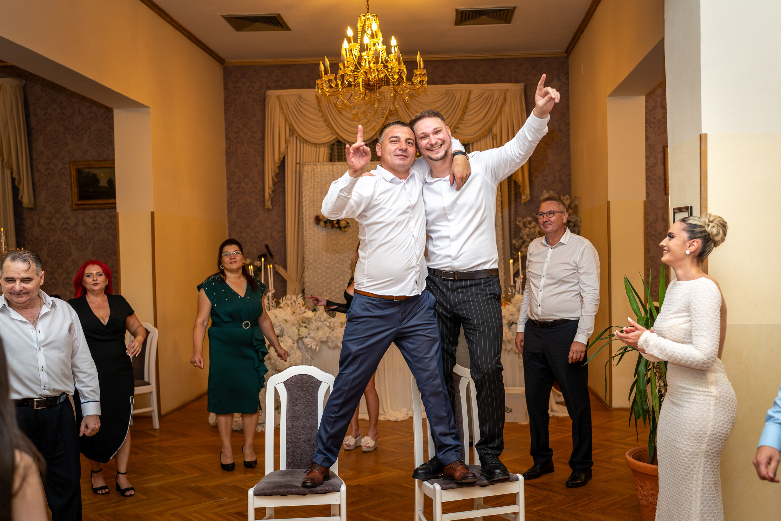 Cununia civilă a lui Tudor și Mădălina – eleganță, emoție și lumină. Event, portrait, and lifestyle photographer