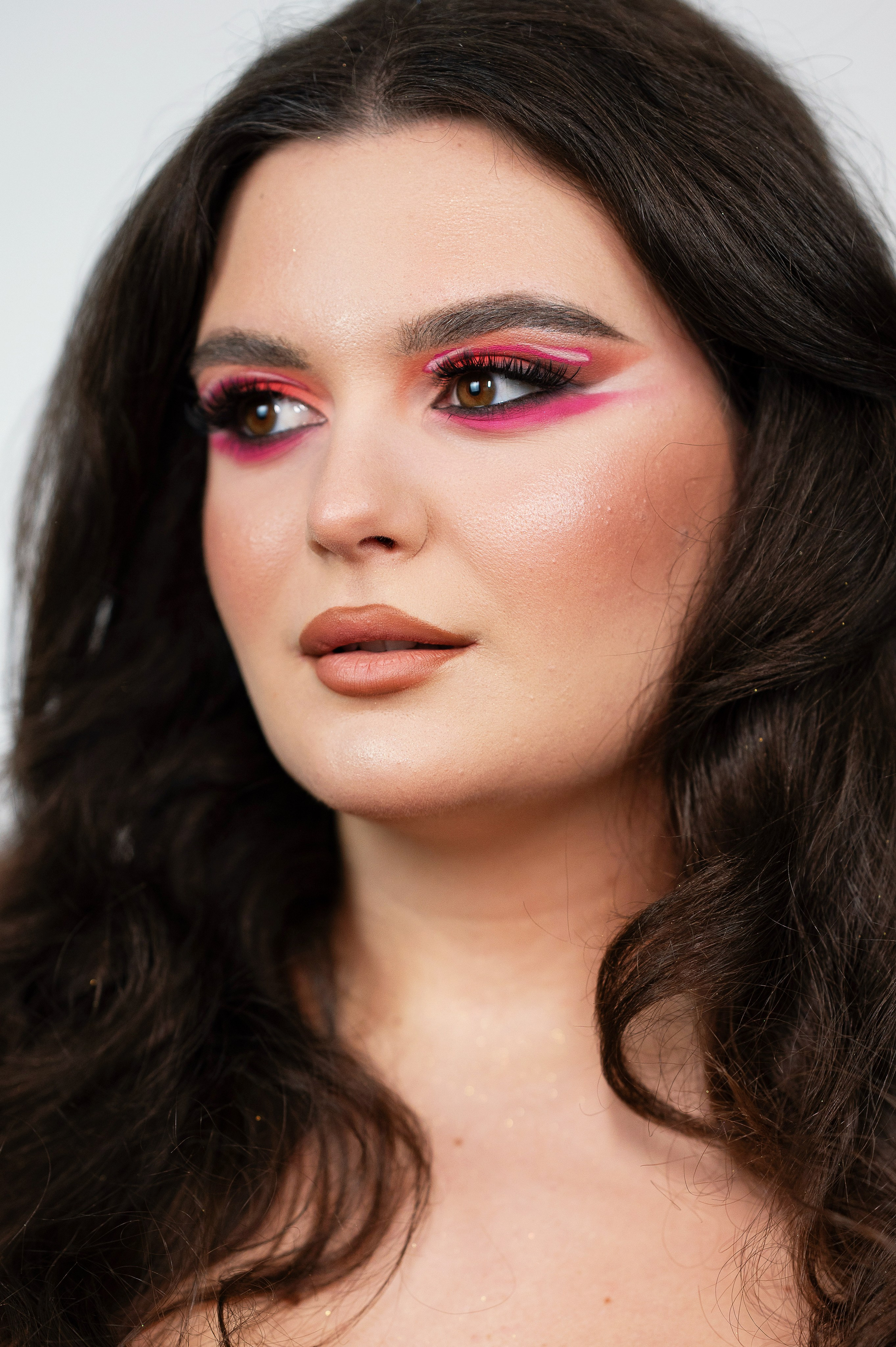 Makeup profesional Cluj-Napoca. Makeup artist, artist sprancene si laminare in Cluj-Napoca | Anca Vasilie