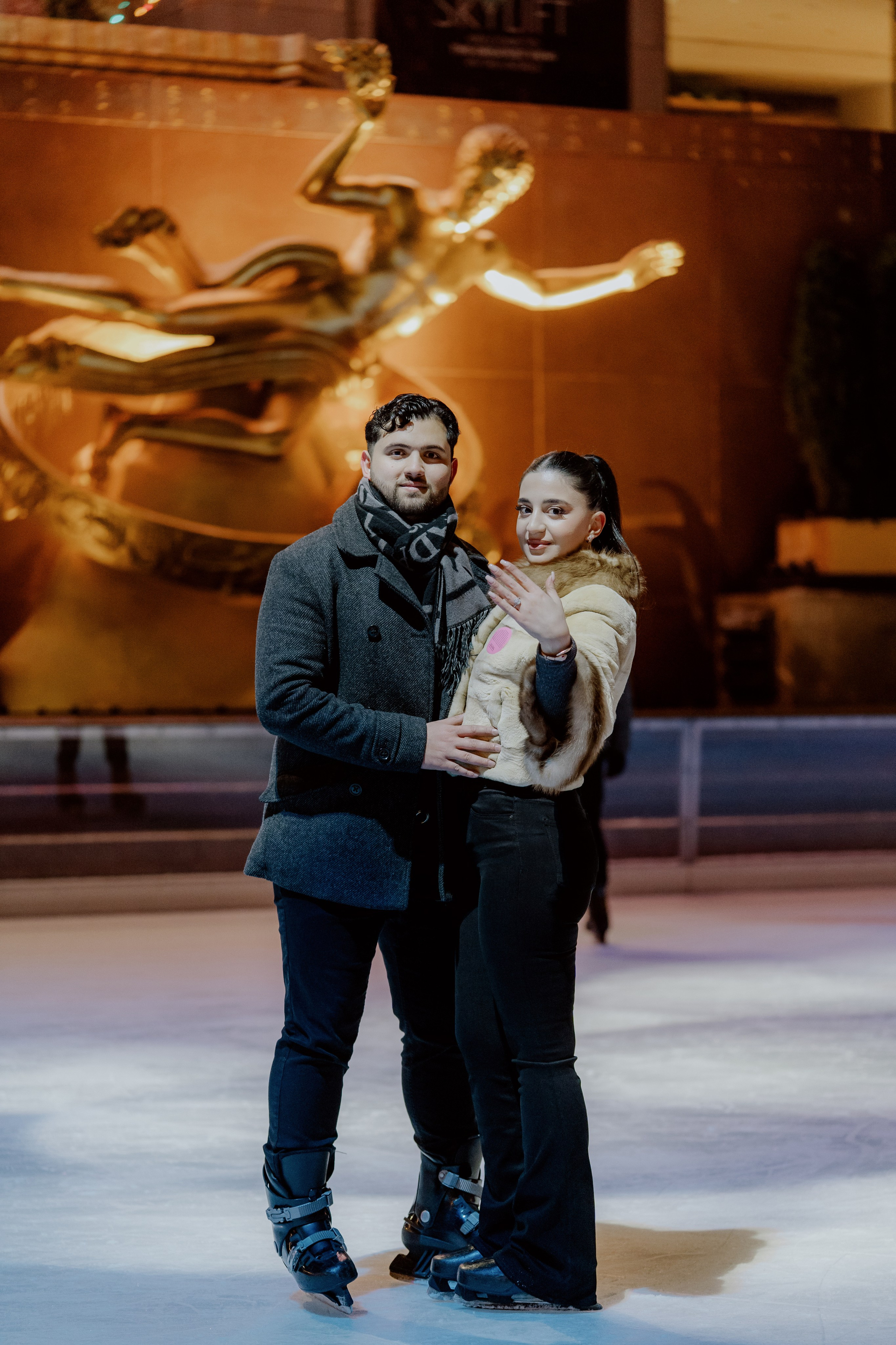 NYC Proposal Photographer & Videographer | Rockefeller Center Ice Rink Proposals. Videographer and photographer in New York // MAKAROV.VIDEO