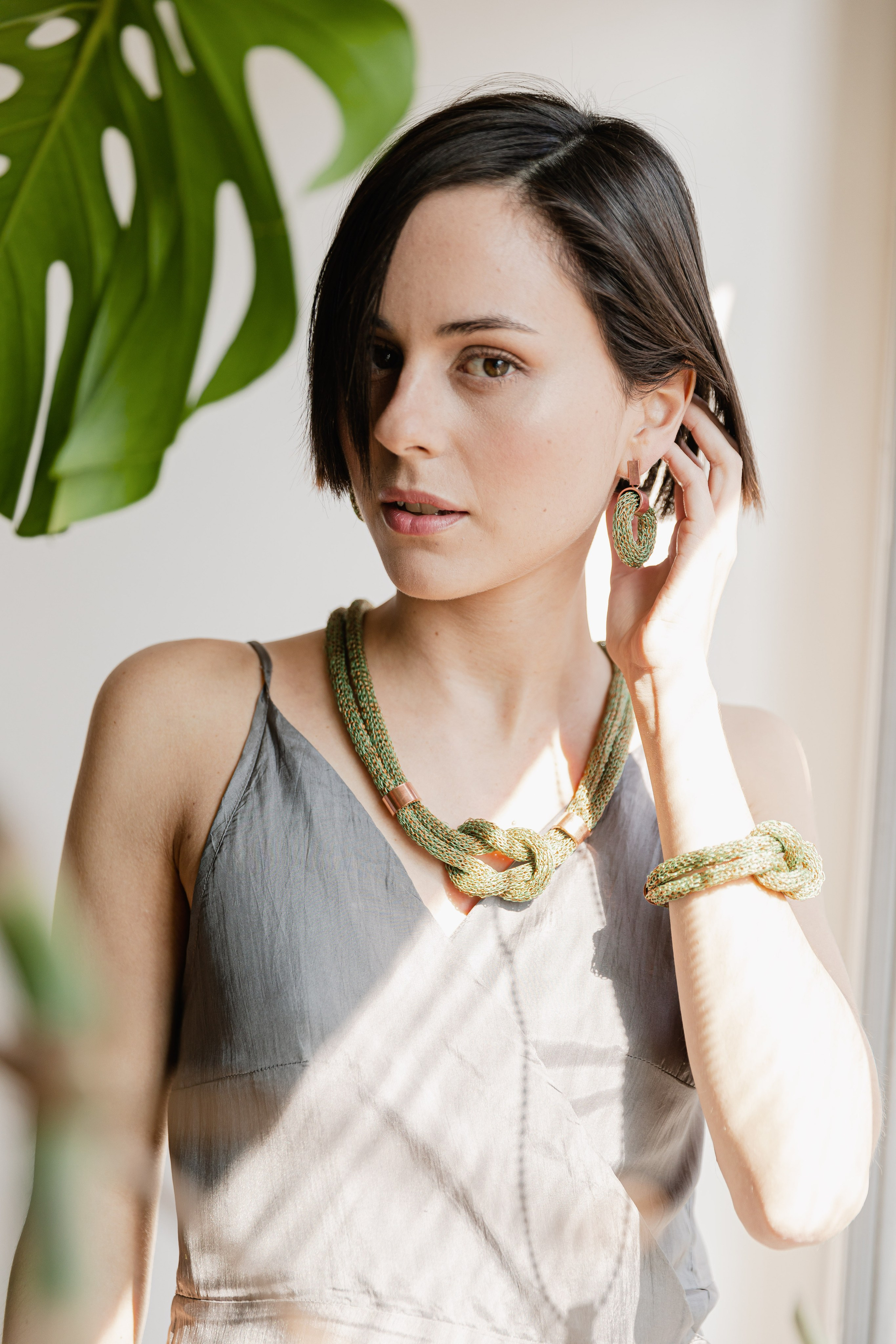 Joyas. Maria Kulakova — Fotógrafa en Santiago | Fotografía de producto, marcas y familias