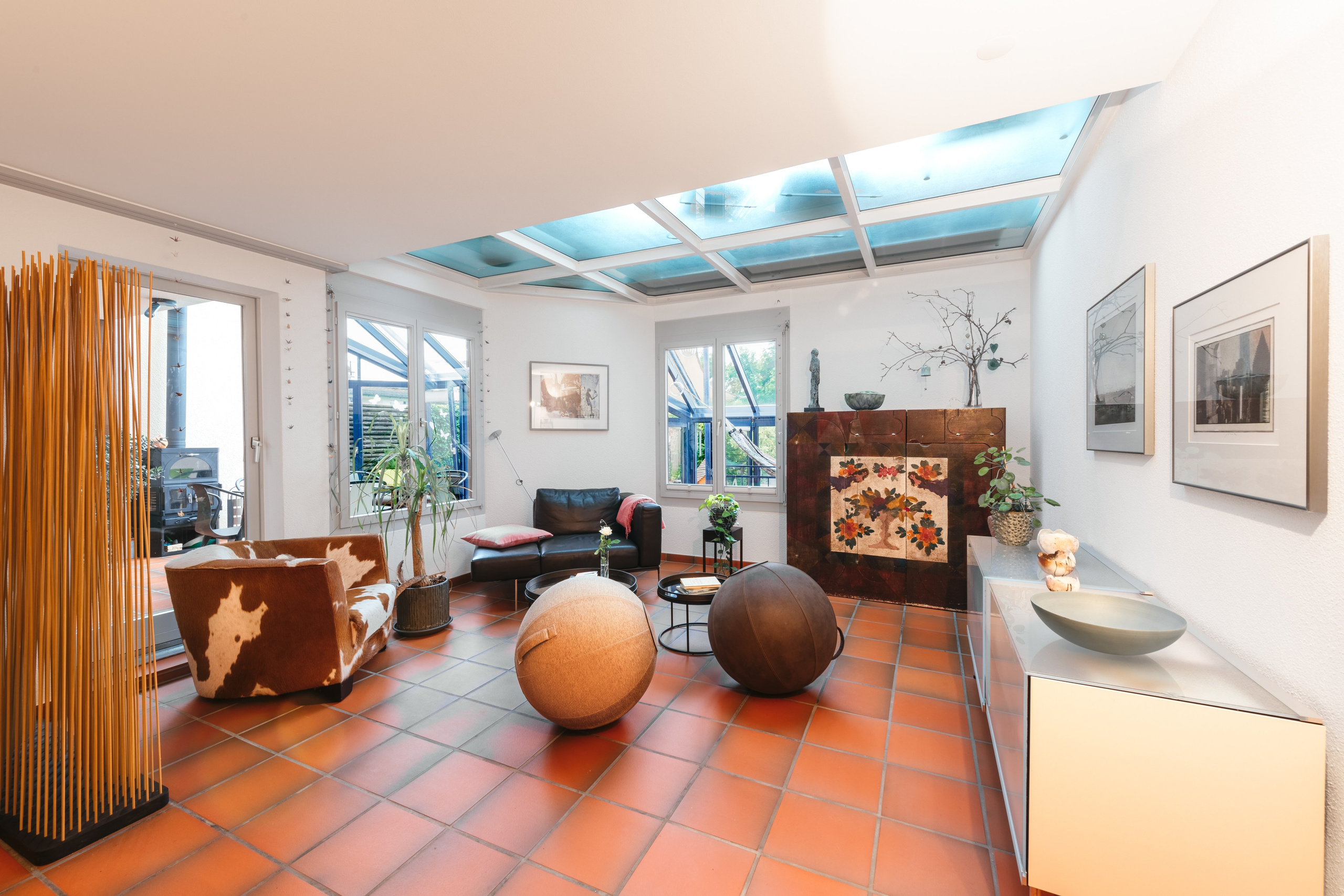 Einfamilienhaus, NEUDORF, Kt. LUZERN. Hallo! Ich bin Elena und arbeite als Immobilienfotografin