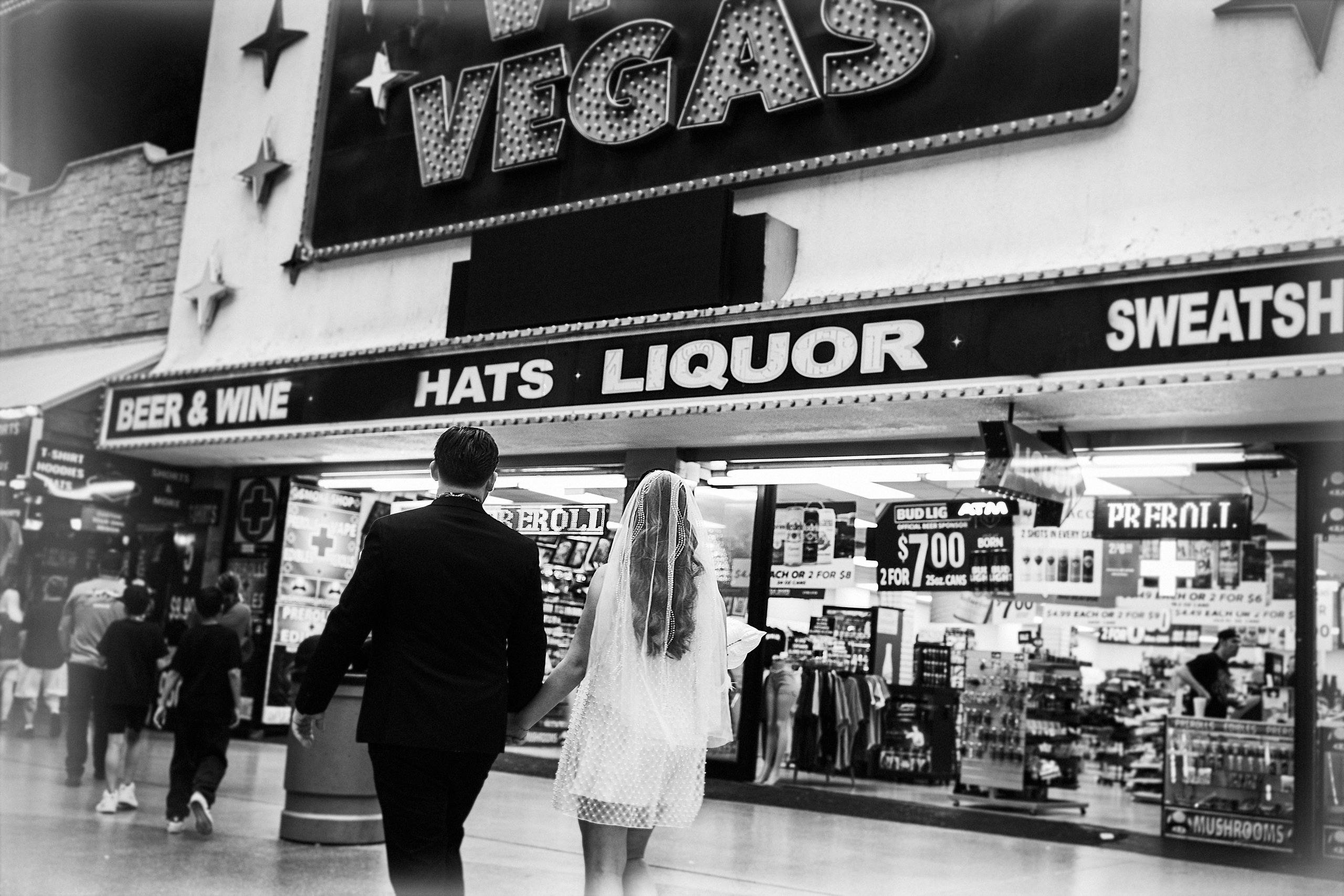William&Christina.9.23.24. Wedding & elopement photographer Viktoriya Kravtsov. Las Vegas