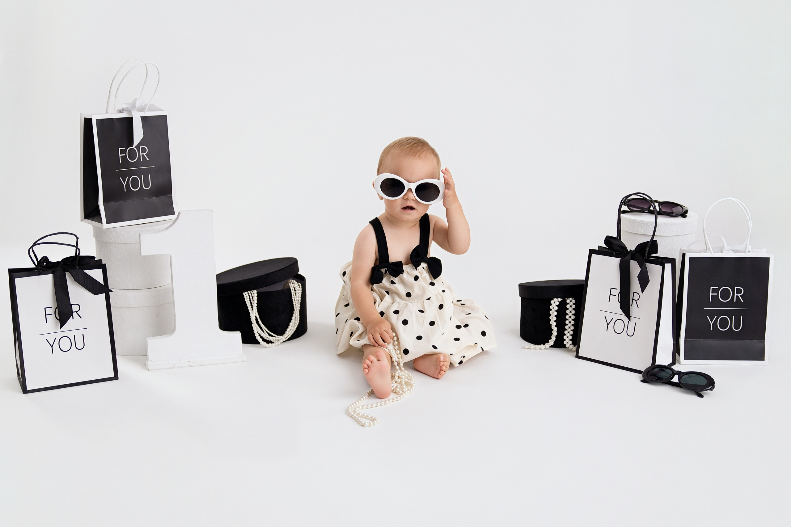 Smash the cake. Fotograf maternitate, nou-născuți și familie în Cluj-Napoca | Roxana Rusu