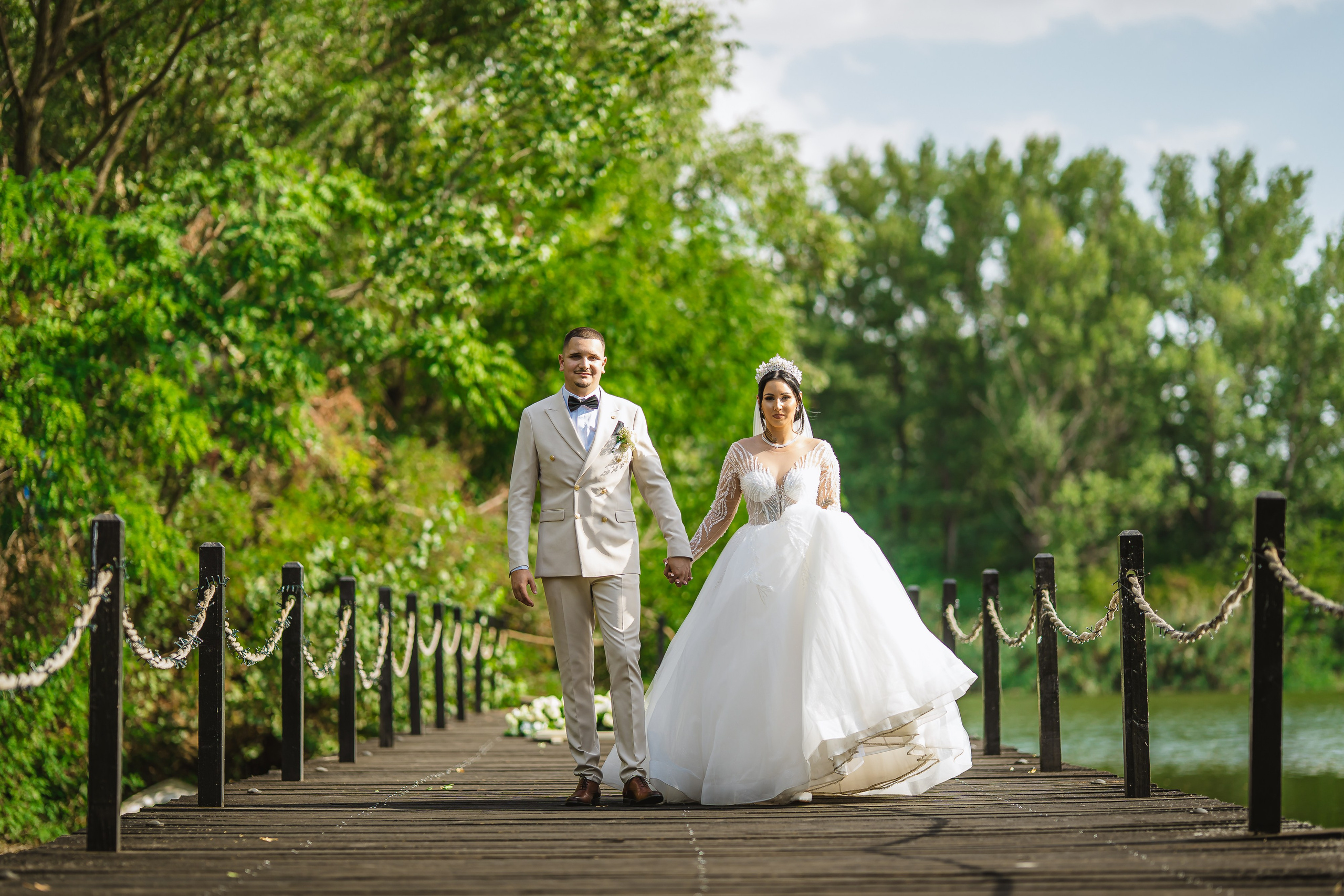 Bella & Adi. Foto Studio — Fotograf de evenimente, nunti, botezuri, portrete