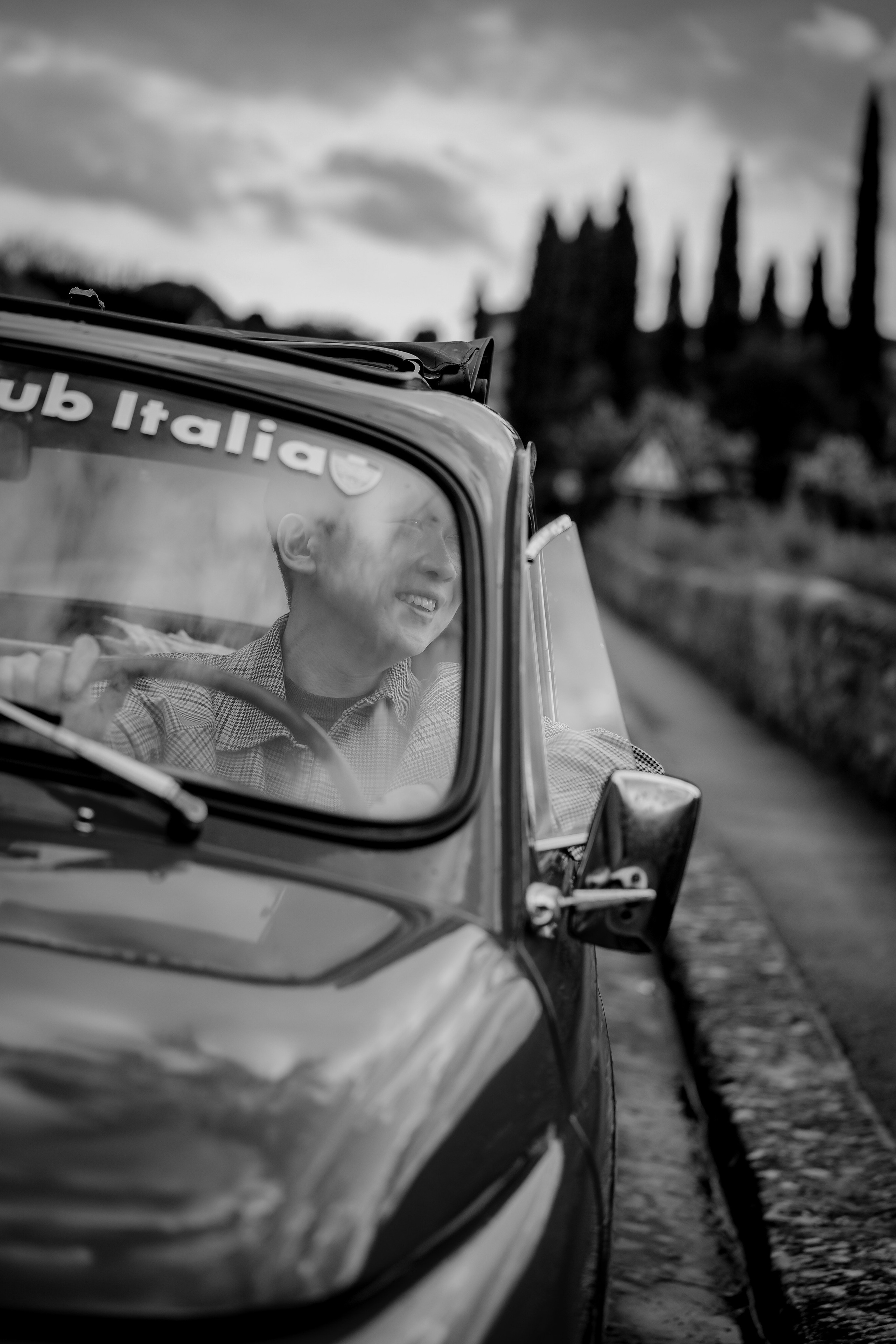 Photoshoot with Fiat 500 & Retro Cars. Wedding Photographer in Italy