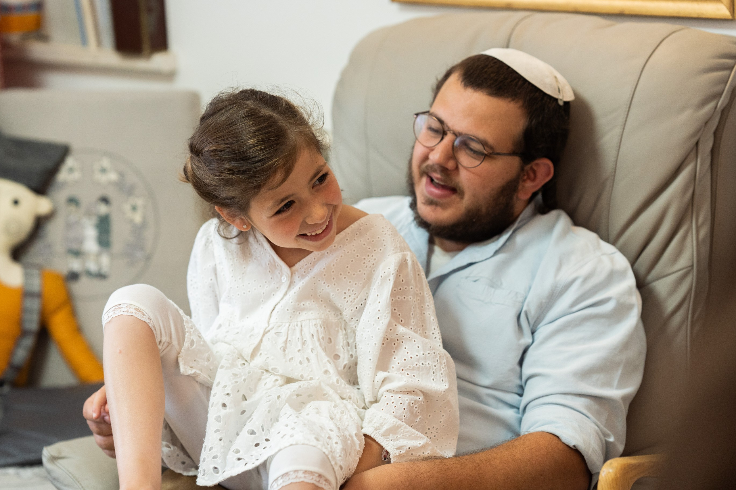 משפחת ברנד. יוסף מזרחי צילום חתונה, ברית וזוגיות. צלם מקצועי שאוהב להוציא אתכם הכי יפים ברגעים הכי מרגשים