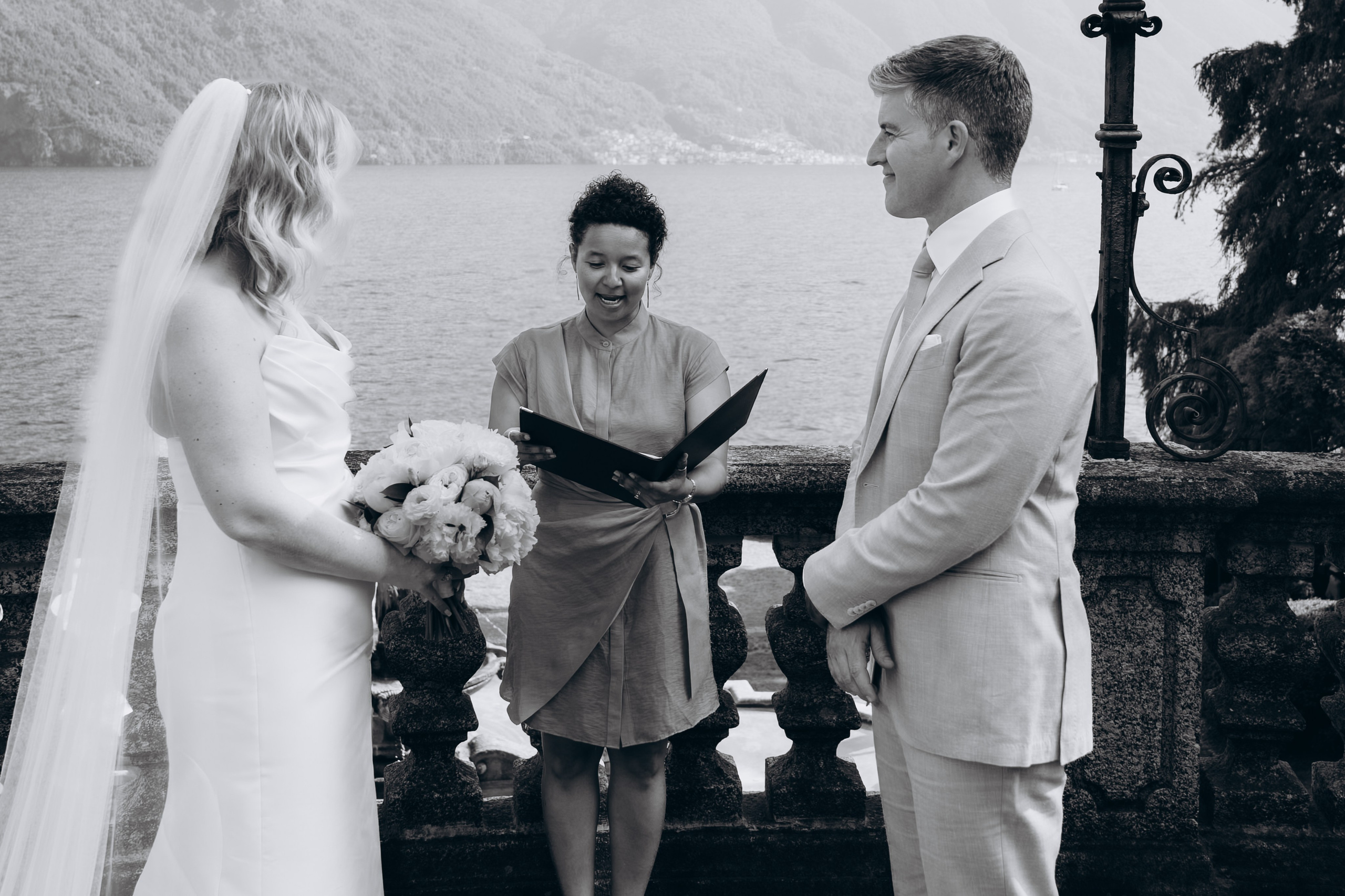 ASHLEY AND RENZO _LAKE COMO. PHOTOGRAPHER IN ITALY