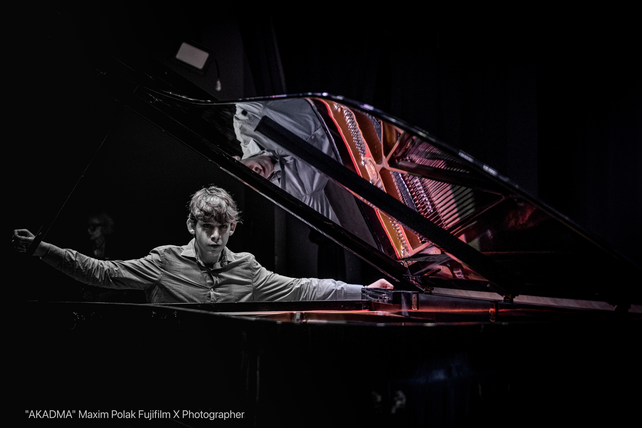 Concert Photographer. Middle East Photo Agency — Photography & Event Magnets — סוכנות צילום והדפסת מגנטים לאירועים