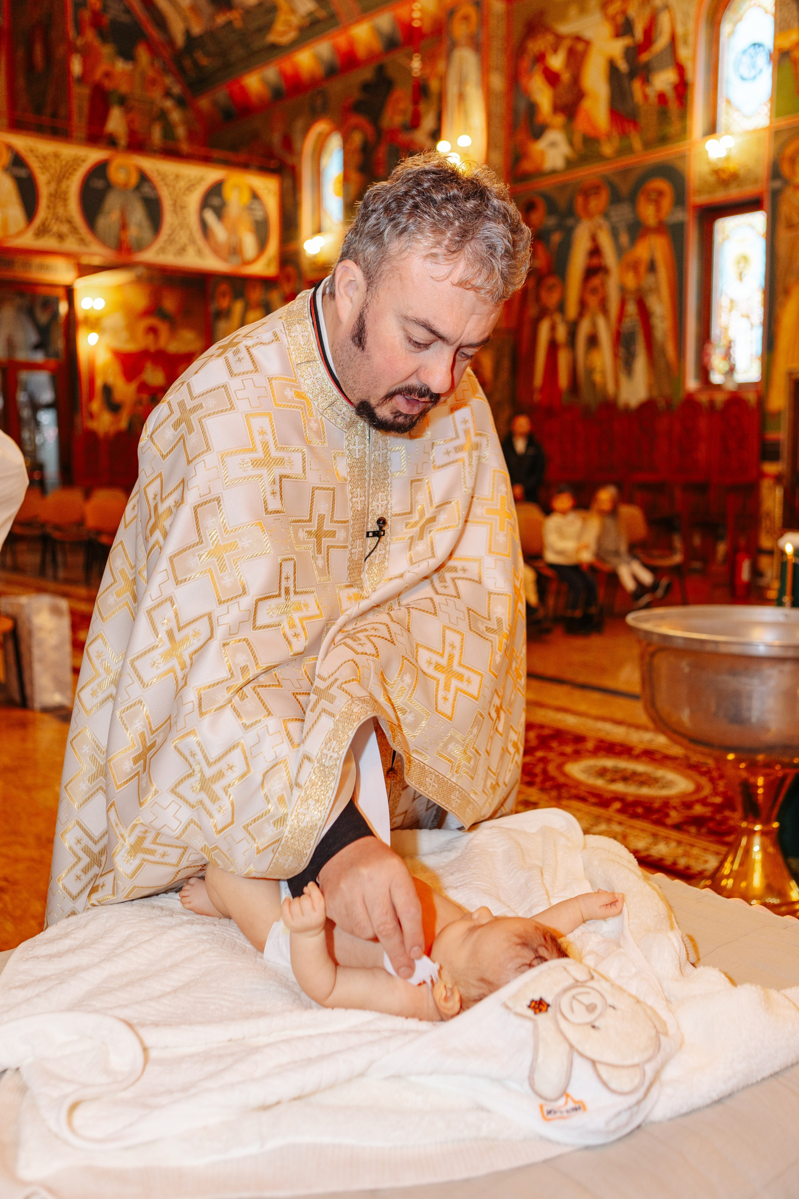 Botezul micuțului Matteo. Cristina Andronache fotograf Brașov fotograf de familie fotograf de nunta Brașov