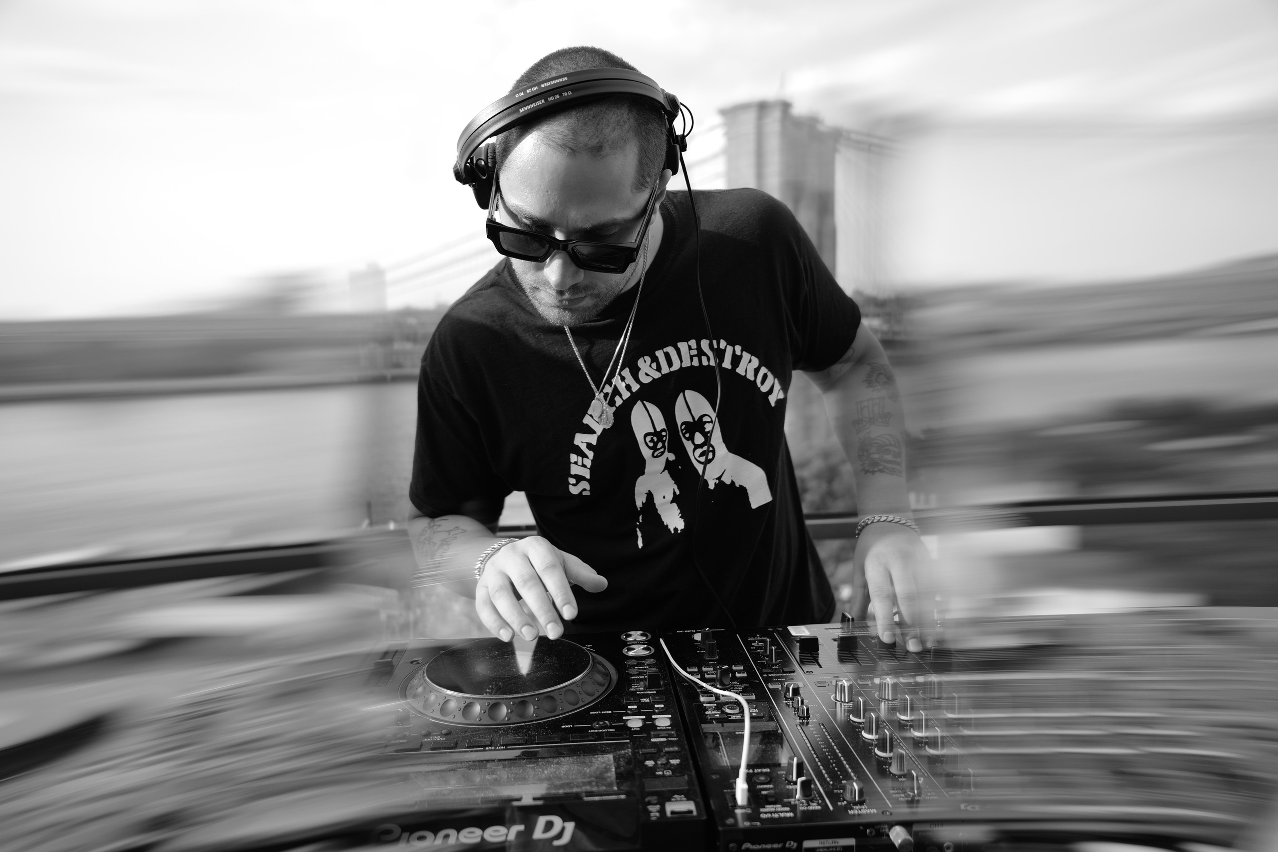 Chetana sunset sessions (@chetanaworld). Photographer New York / Los Angeles