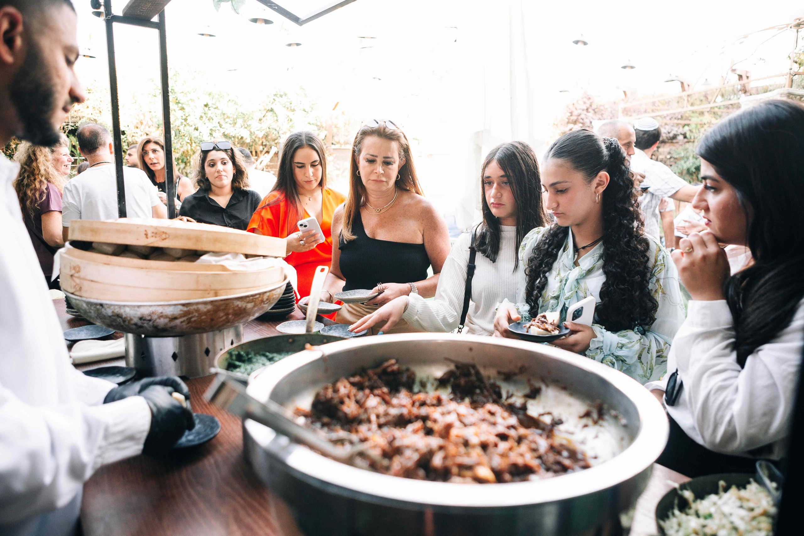 BRIT MILA (BIG EVENT). PHOTOGRAPHER IN ISRAEL