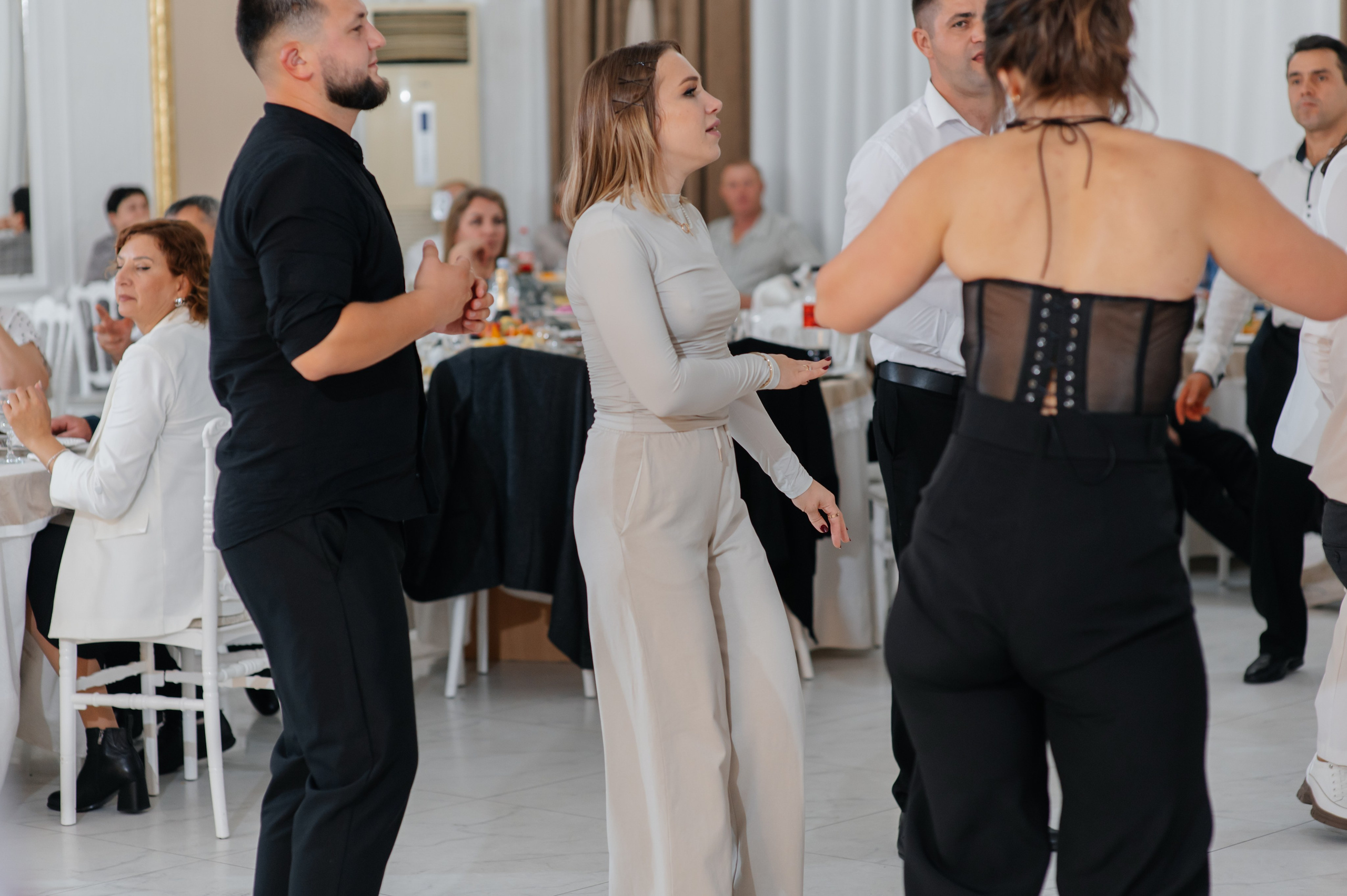 Wedding Dina & Vasili. Wedding photographer from Moldova Alexey Chipchiu