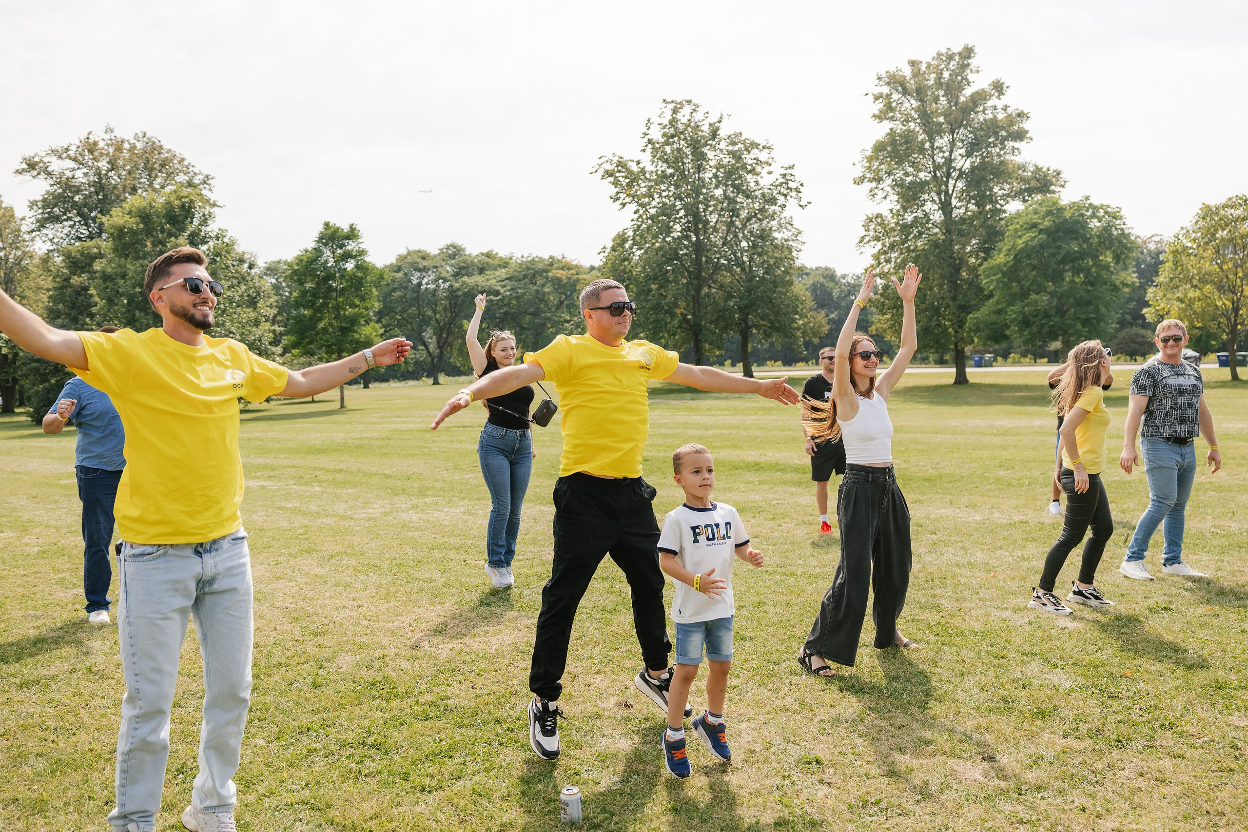 OCMC 09.13.2025. Wedding family event photographer in Chicago Nick Yushevich