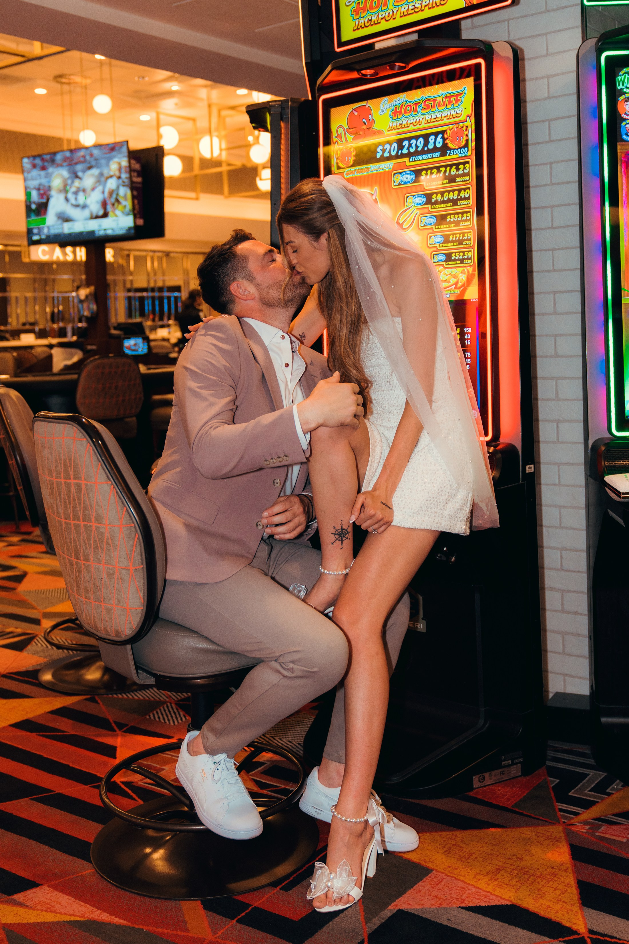 Chelsea&Craig. 9.3.24. Wedding & elopement photographer Viktoriya Kravtsov. Las Vegas