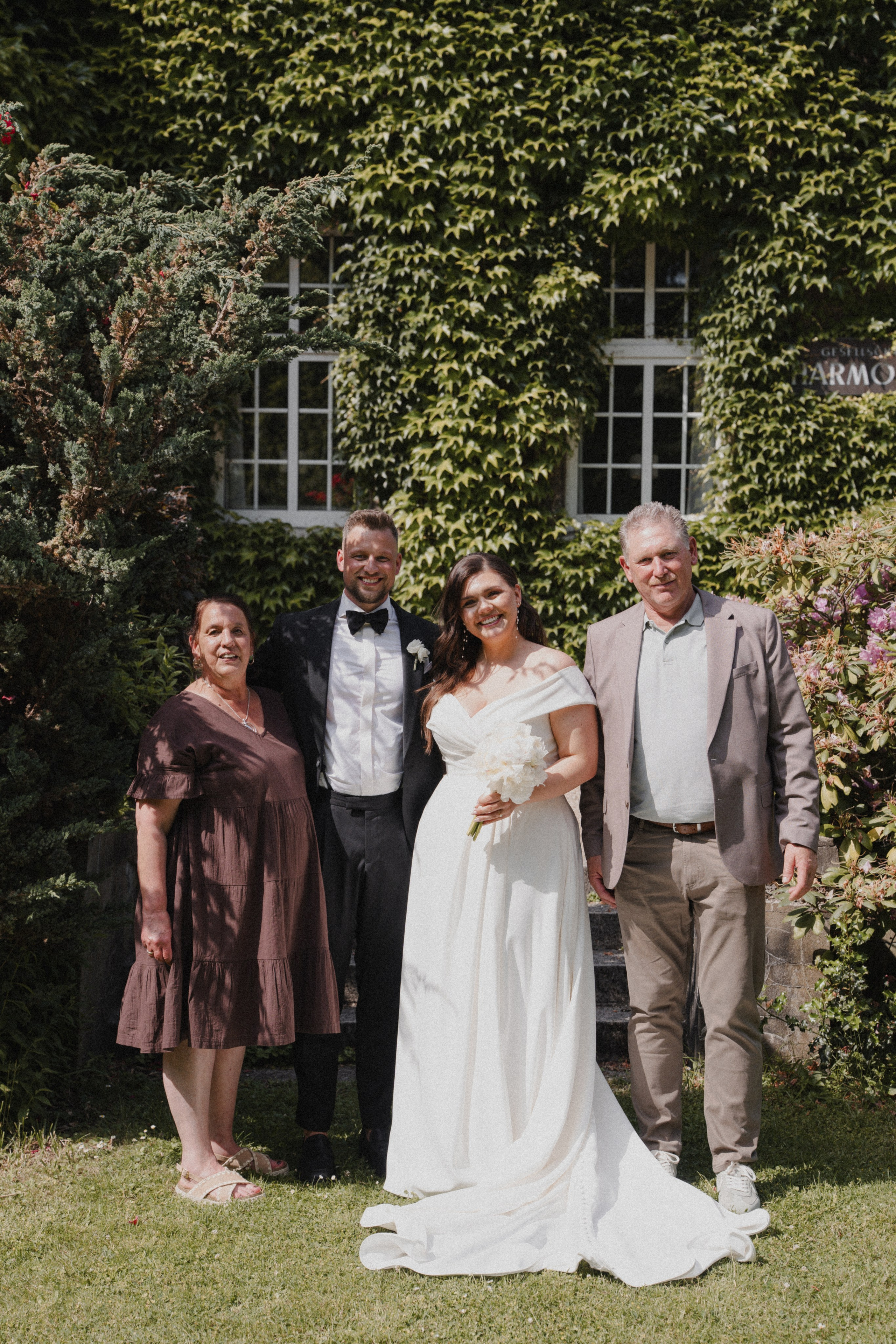 Jessica & Felix I Gesellschaft Harmonie Bochum. Hochzeitsfotografin Bochum | Halyna Reiche Fotografie NRW