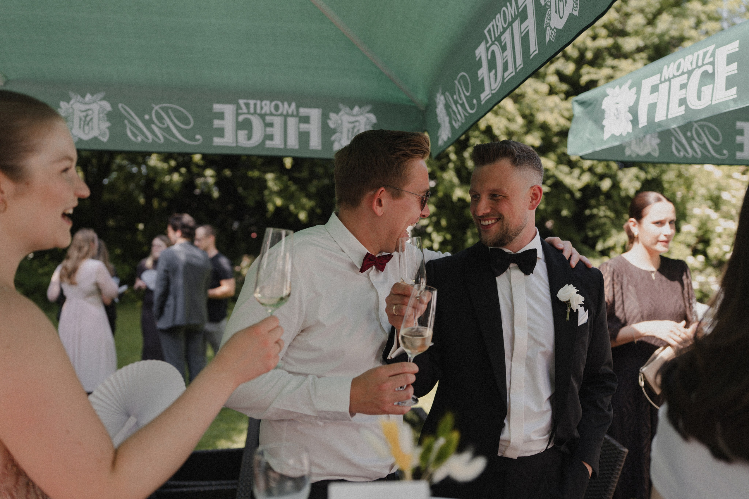 Jessica & Felix I Gesellschaft Harmonie Bochum. Hochzeitsfotografin Bochum | Halyna Reiche Fotografie NRW