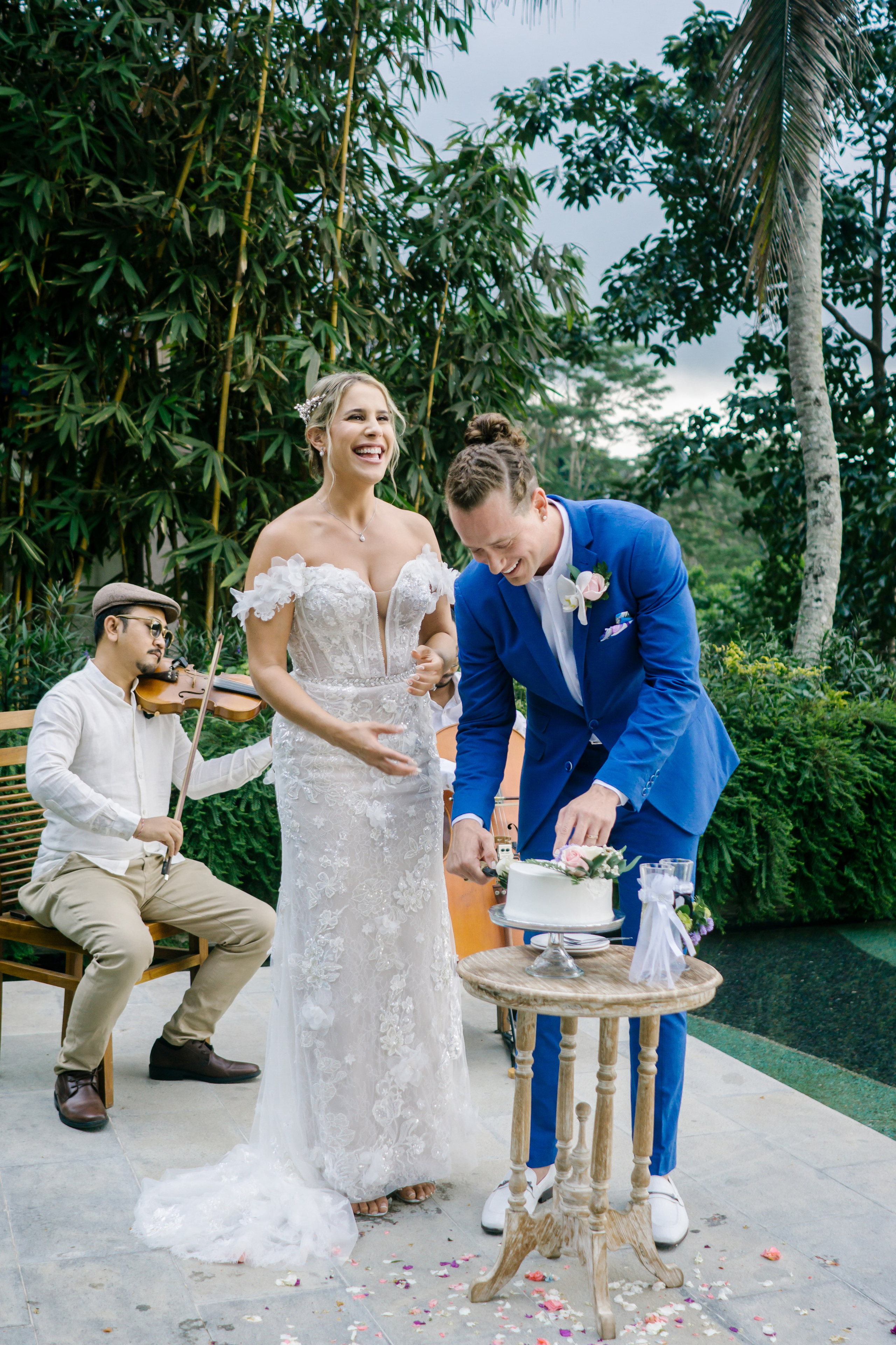 Jamie & Jordan. Female Photographer in Bali