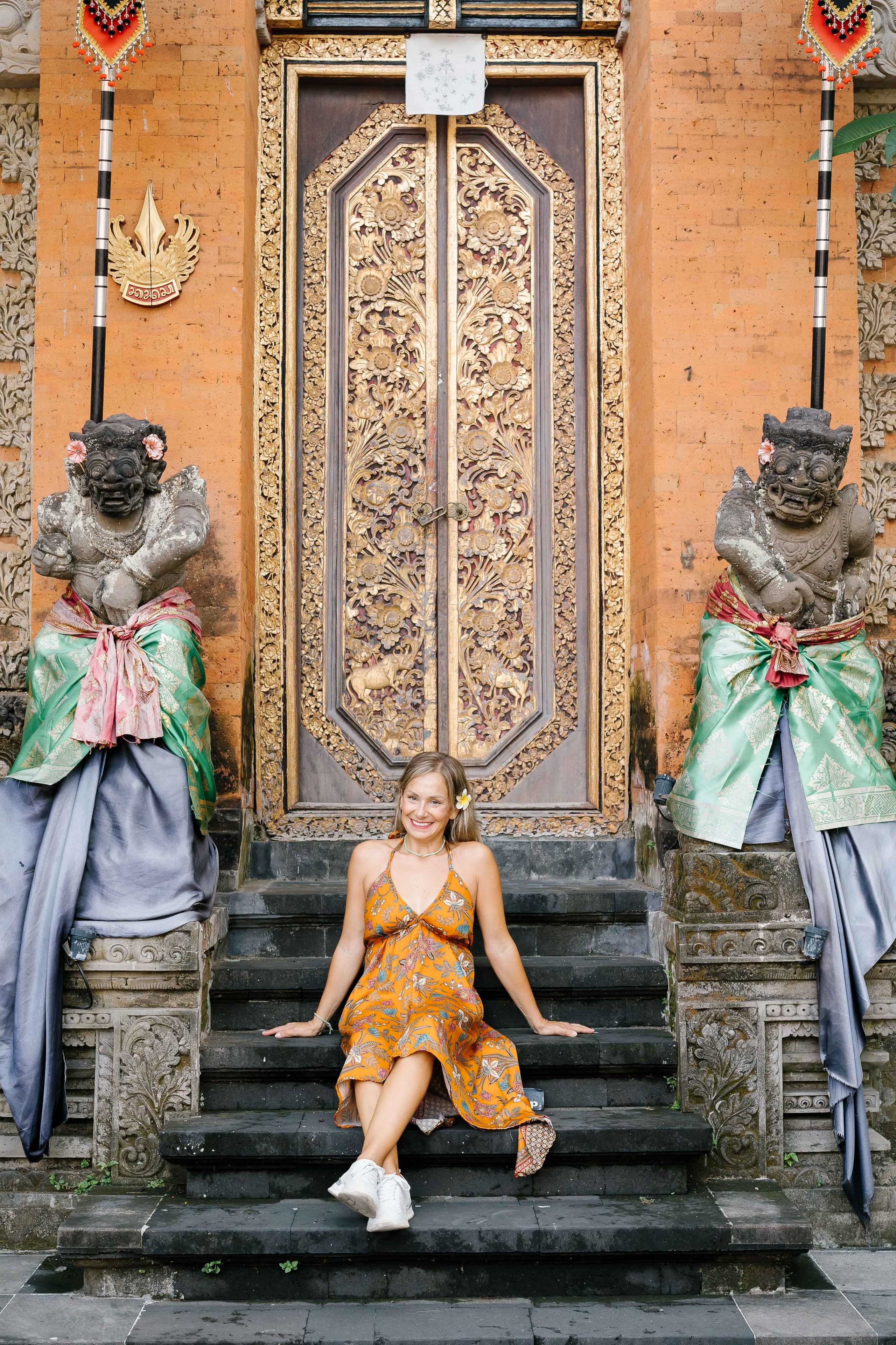 Honeymoon Photoshoot in bali. Female Photographer in Bali