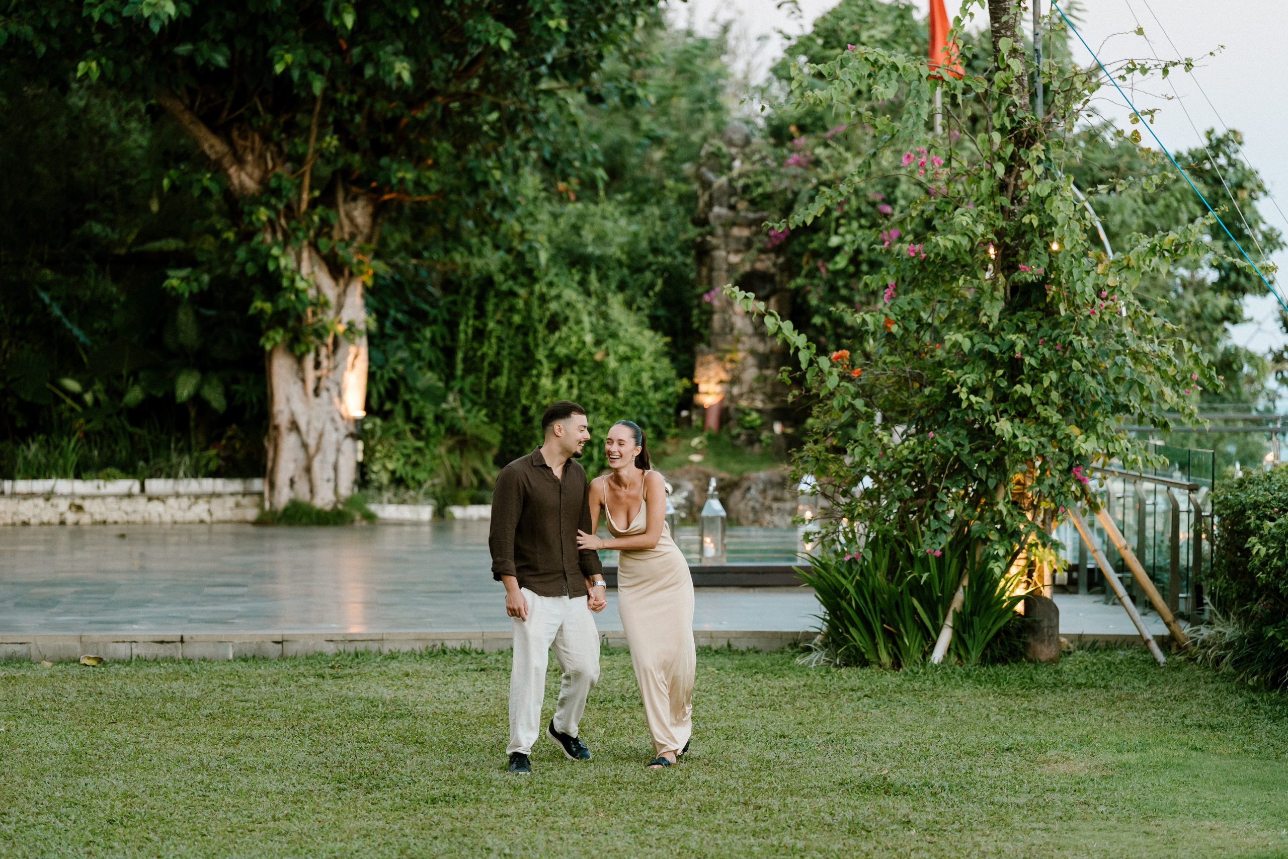 Nicolaos & Ivanna. Female Photographer in Bali
