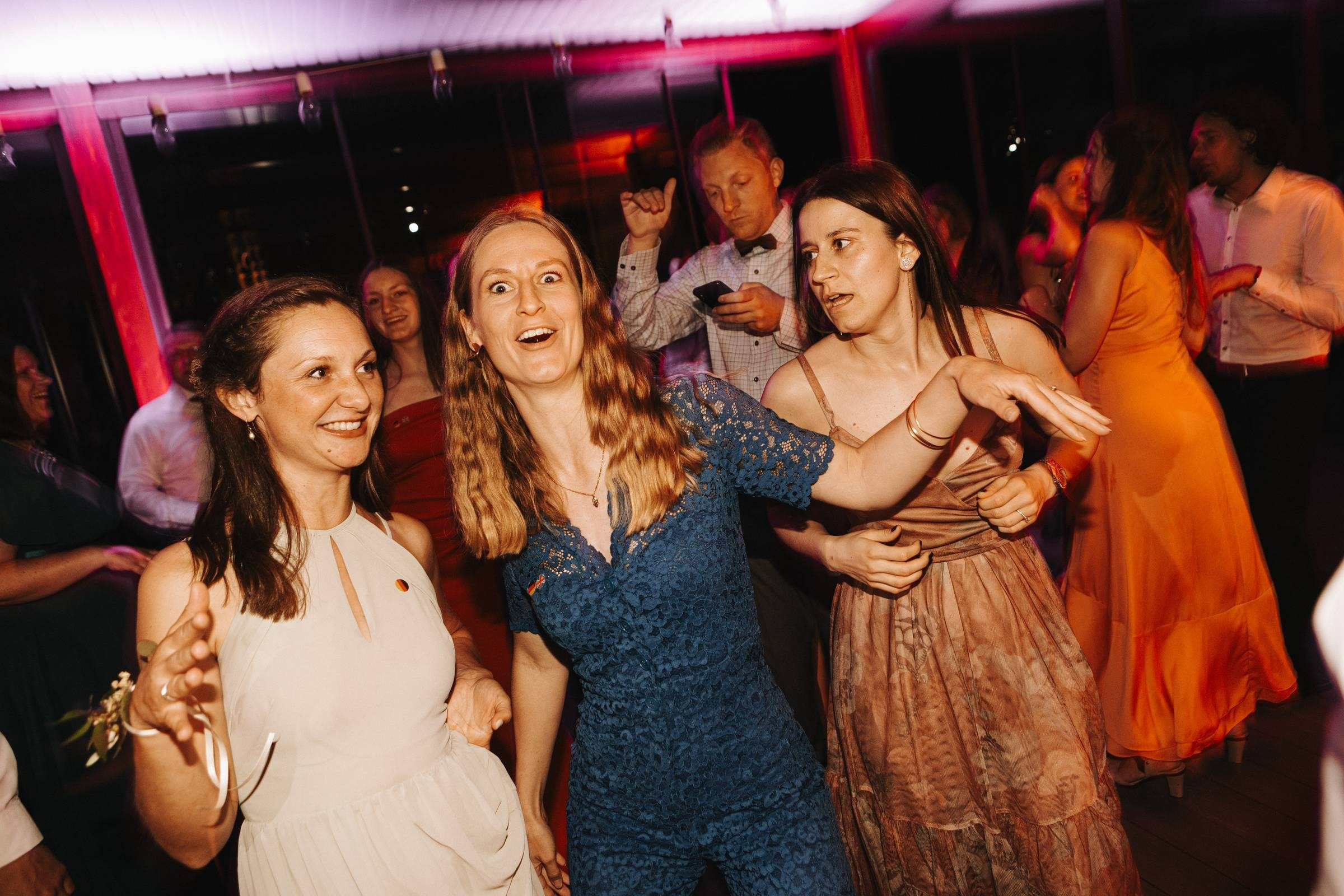 SVINOT KĀZAS NĪTAURĒ