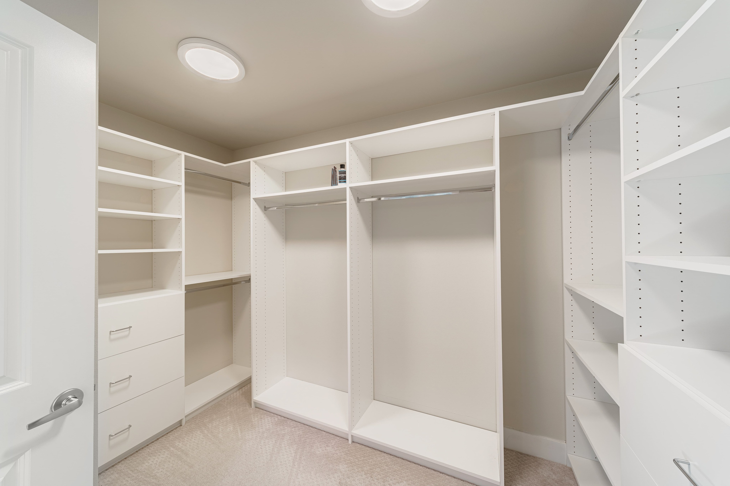 Real Estate photography. Washington state. EVAN ARISTOV WEDDING PHOTOGRAPHY — Seattle Wedding Photographer