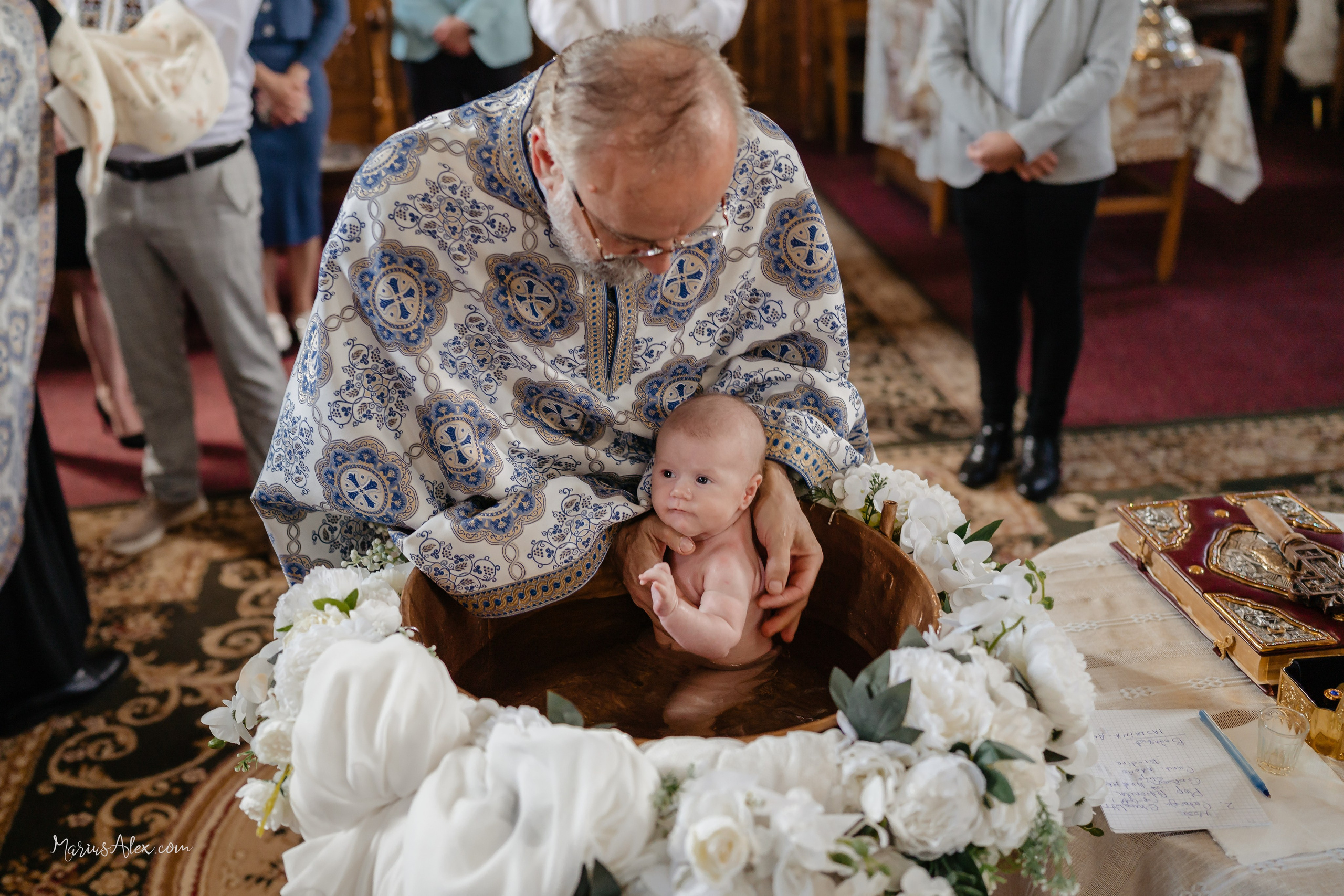 Botezul micutei Iasmina Antonia. Marius Alex fotograf de eveniment si portret din Suceava
