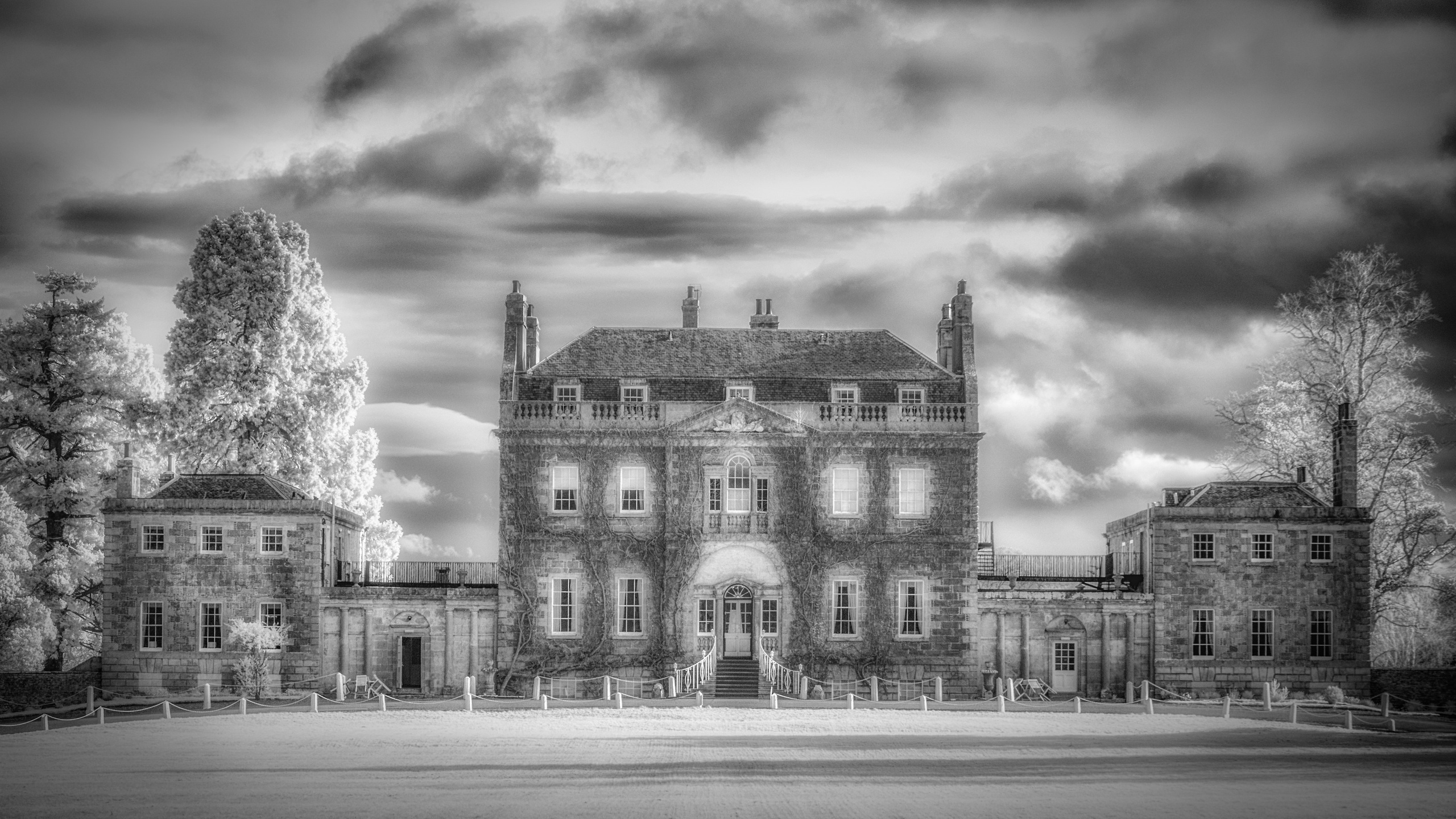 Castles. Infrared Scotland