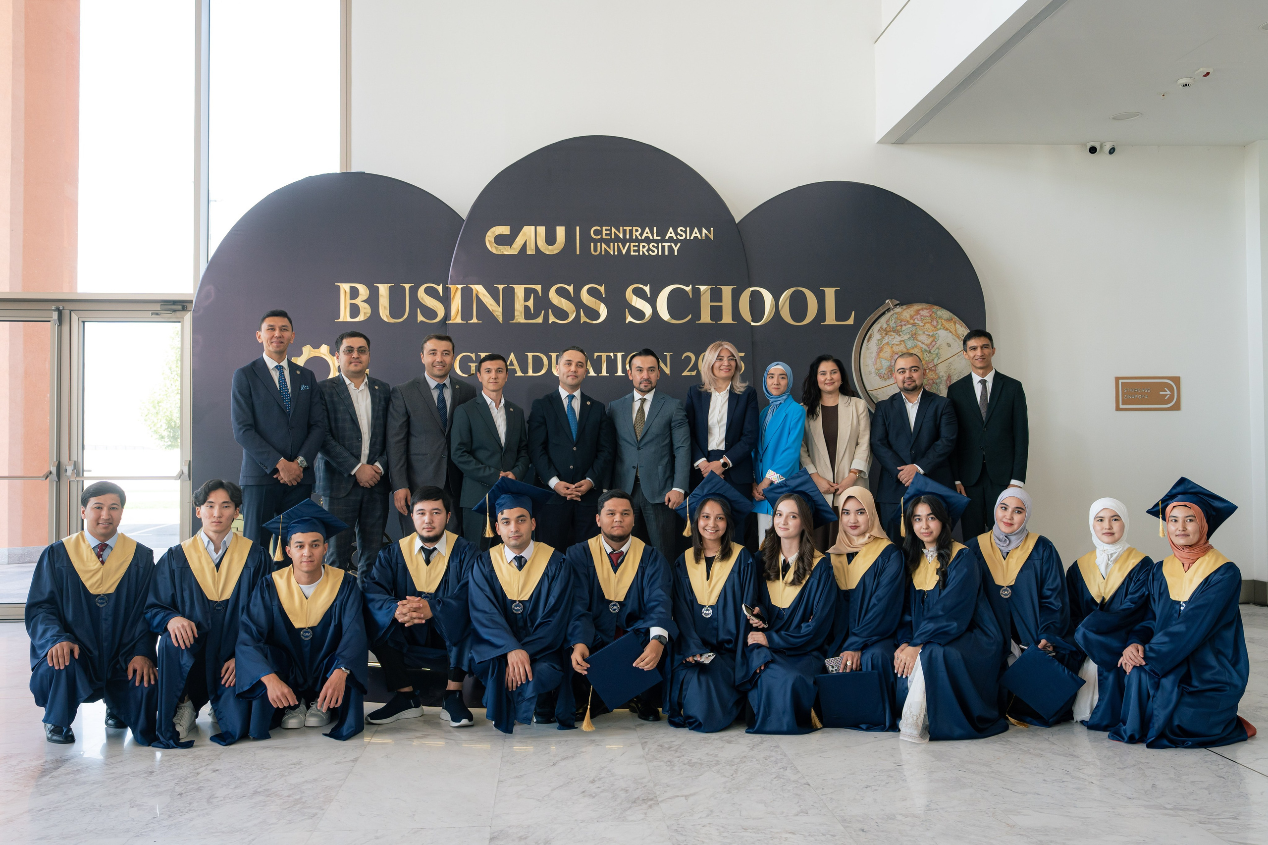 Как Central Asian University провёл одну из самых ярких выпускных церемоний. Георгий Намазов | Фотограф в Ташкенте