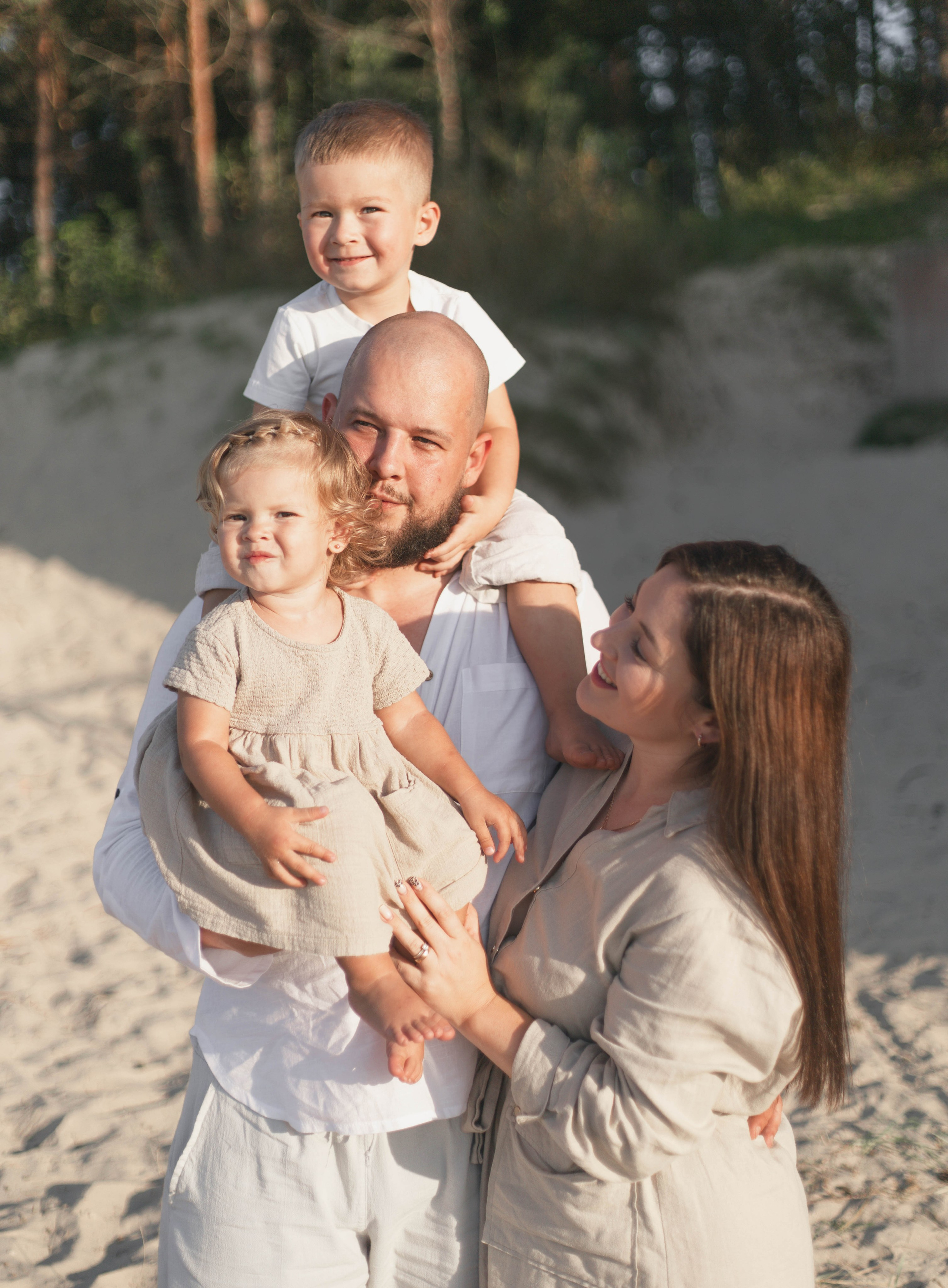 DIĀNAS ģimene. GALVENĀ