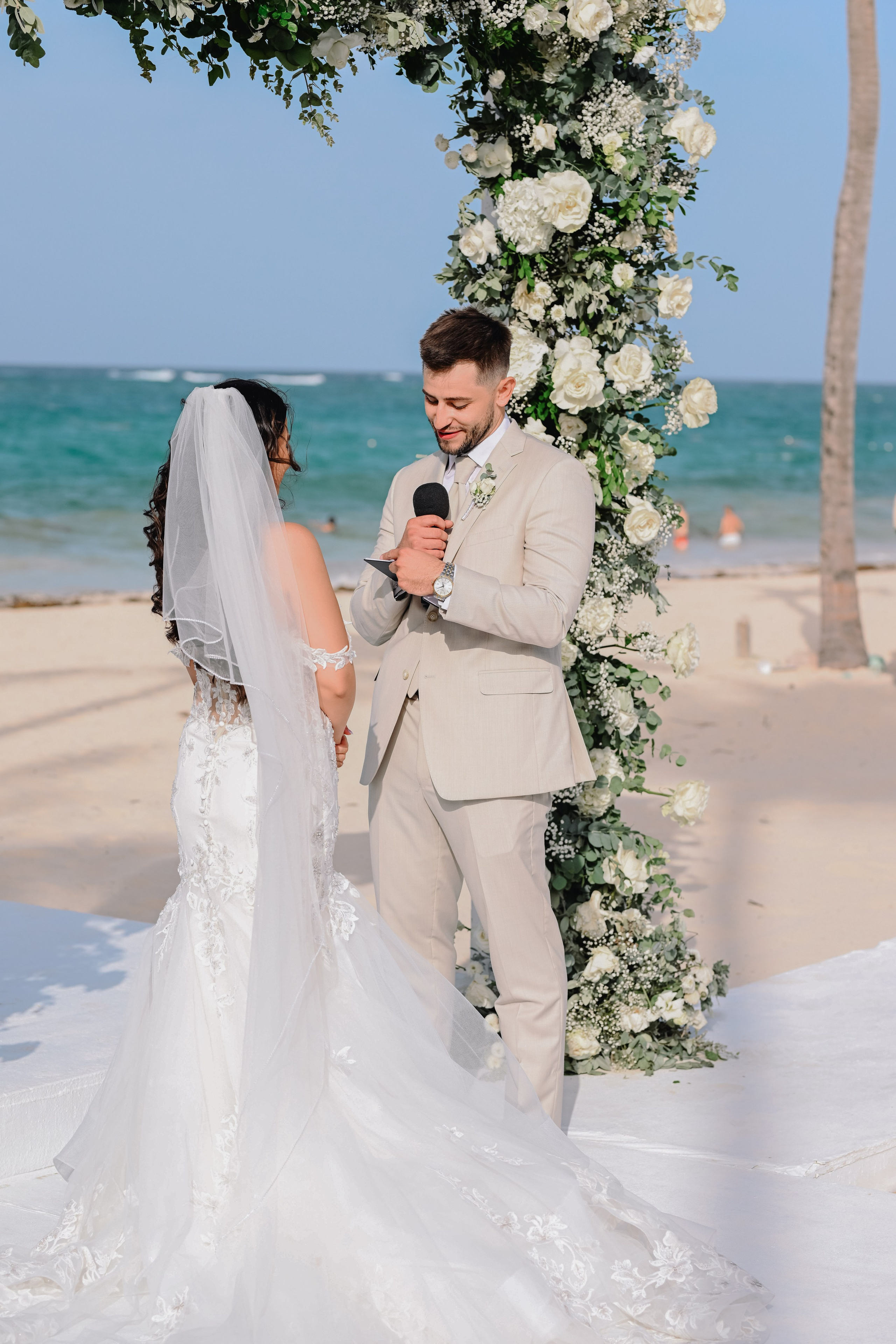 Jessica & Bartlomiej. Kukua Beach Club