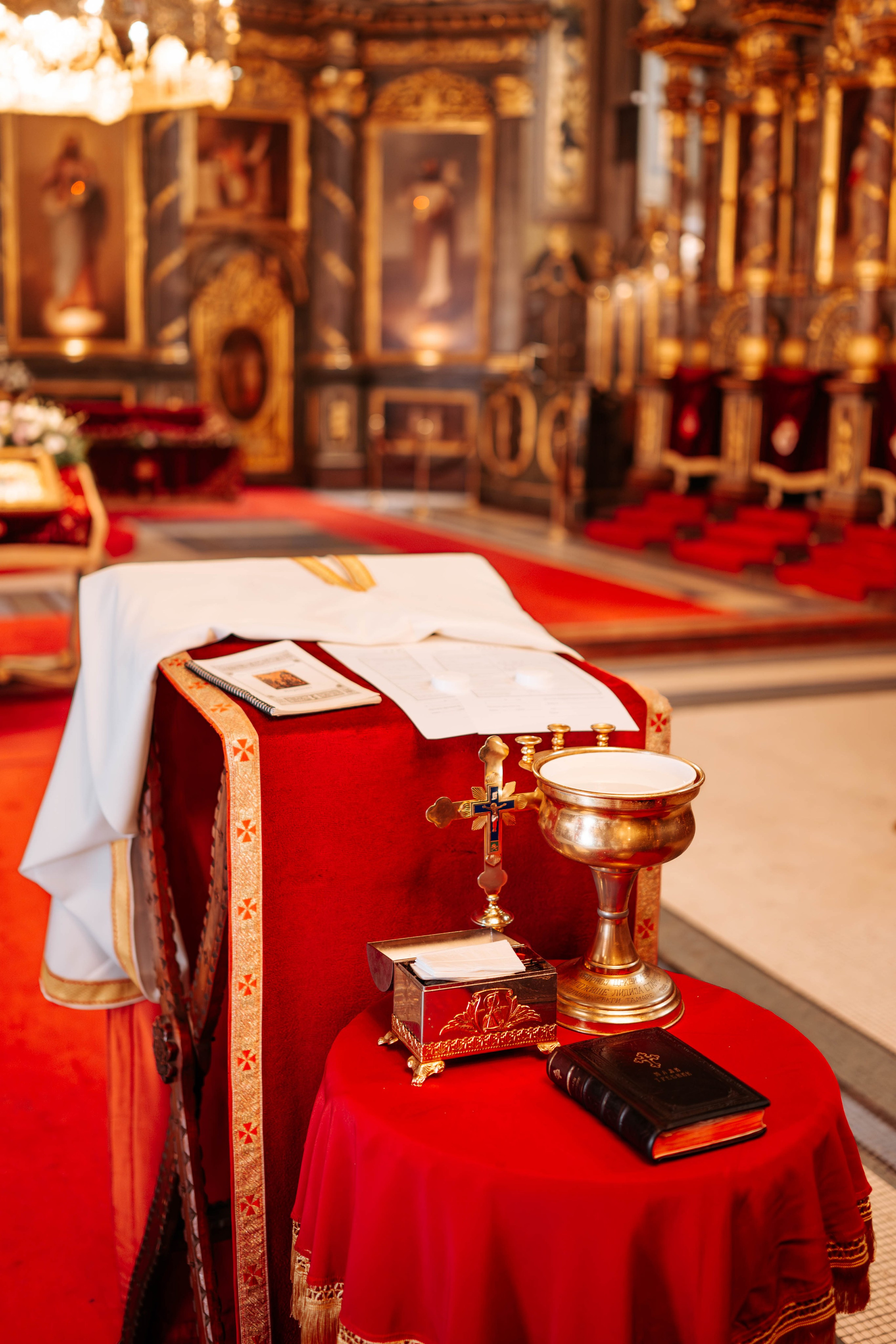 Saint & Igor - krštenje. Dečiji i porodični fotograf