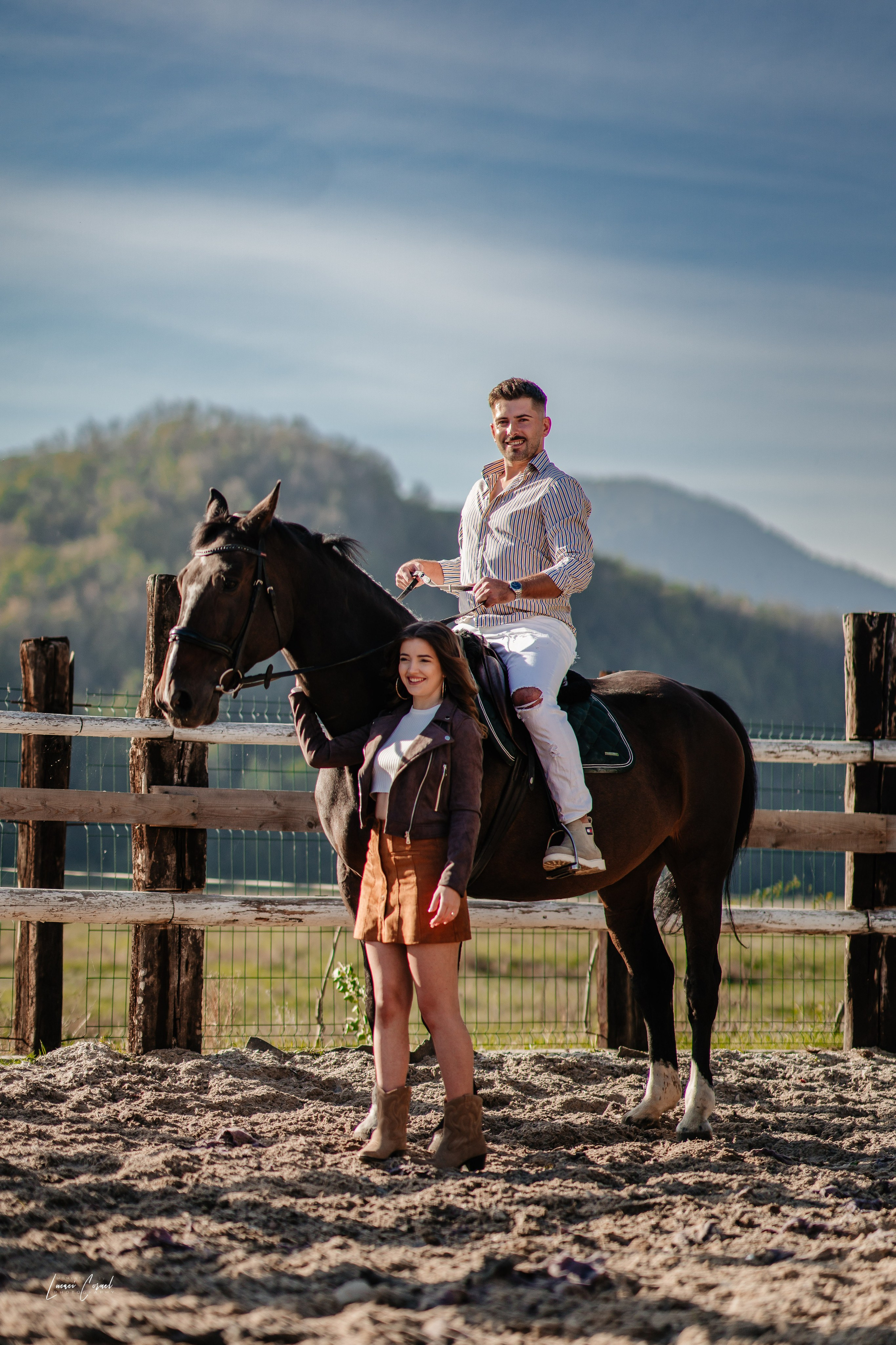 Save The Date – Emoție și anticipare. Fotograf de nuntă, corporate, botezuri, majorate și aniversări Roman, Lucaci Cornel