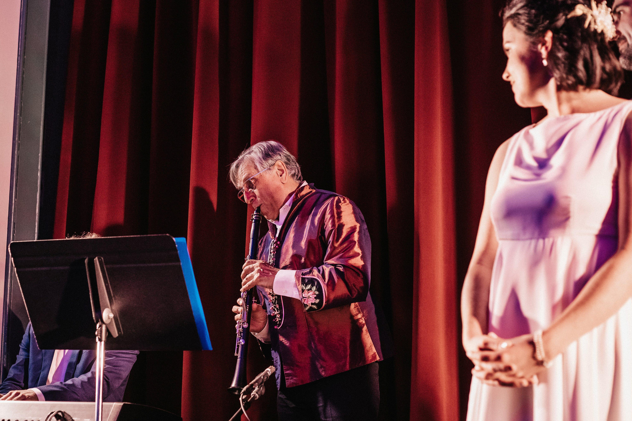 Tom and Sarah. True Story Photography