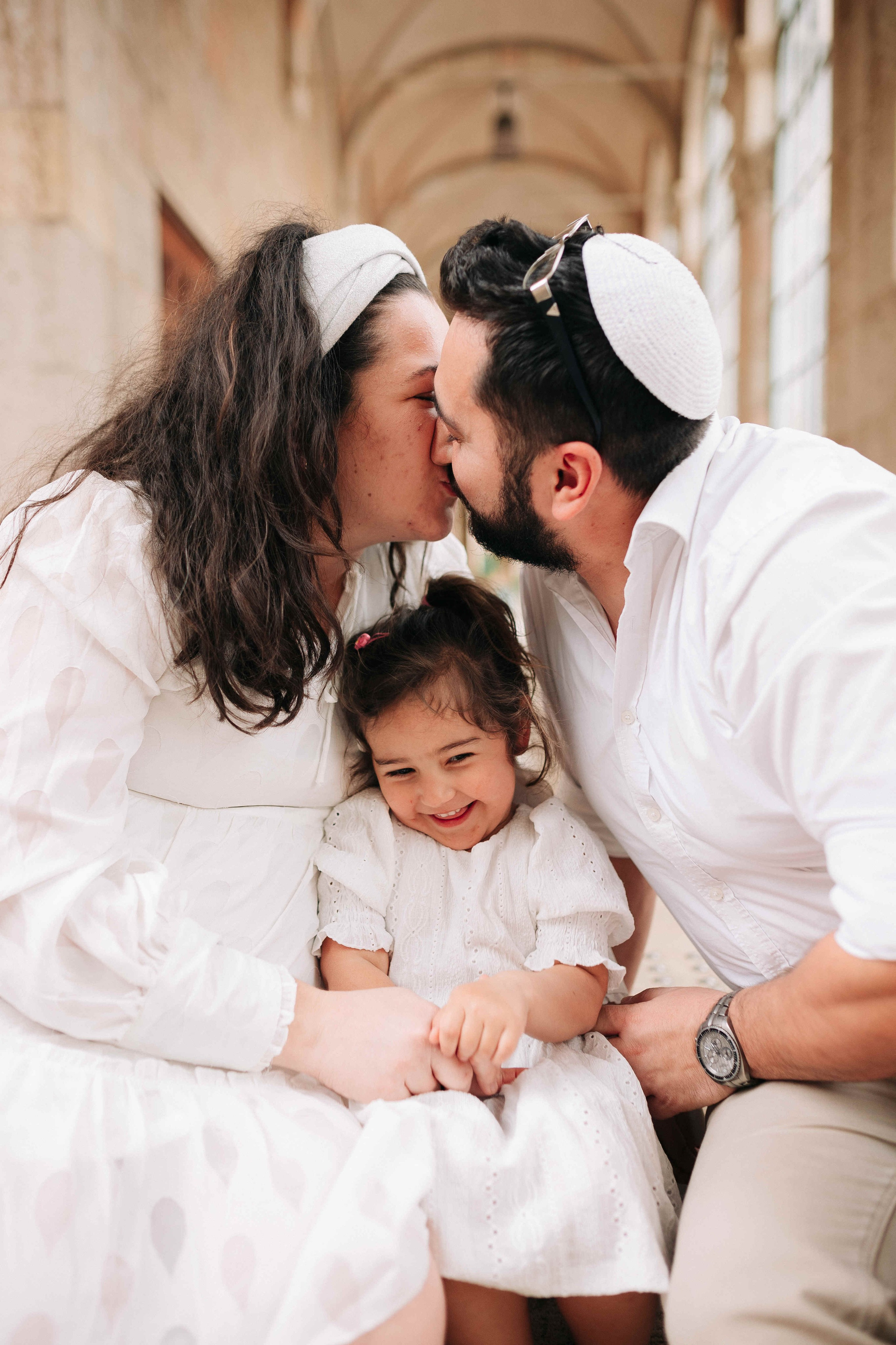 EXPECTING A BABY, JERUSALEM. PHOTOGRAPHER IN ISRAEL