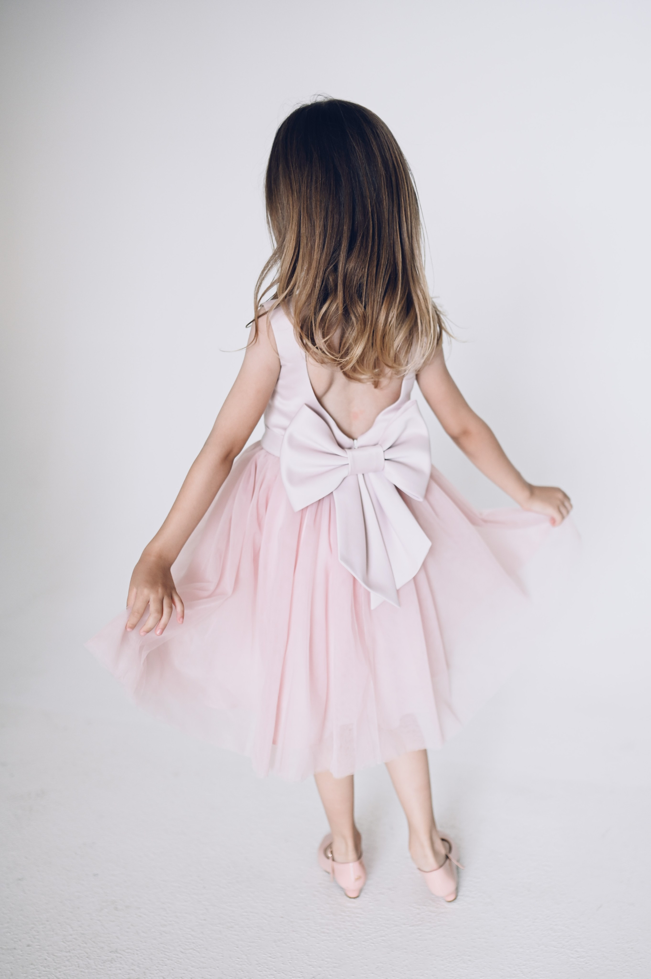 Portrait and lifestyle photographer based in Toronto, Canada