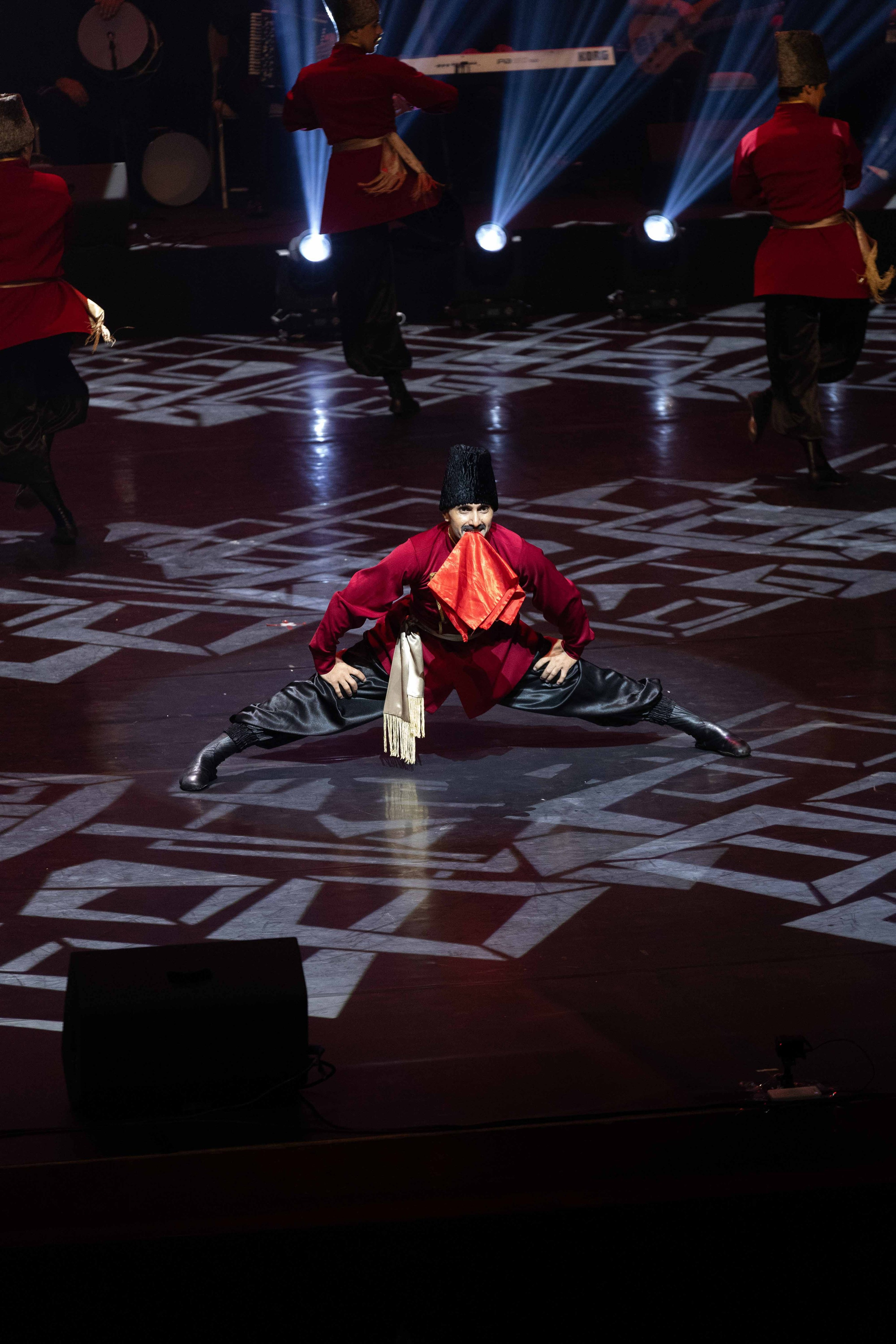 STATE DANCE ENSEMBLE. Wedding&Event photographer Ismail Rzayev in Baku
